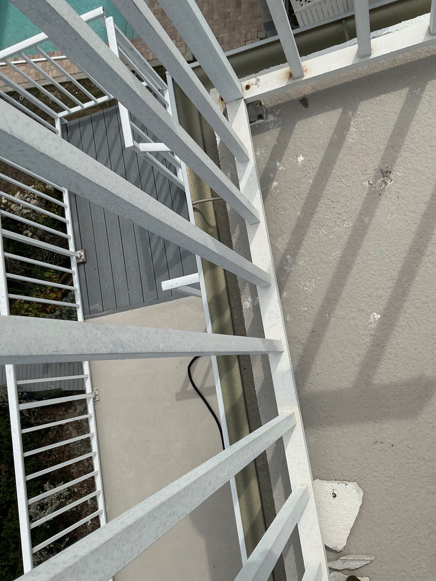 Assessment of the Condition of Gutters and Soffit and Fascia in Siesta Key FL by Gutter Professors
