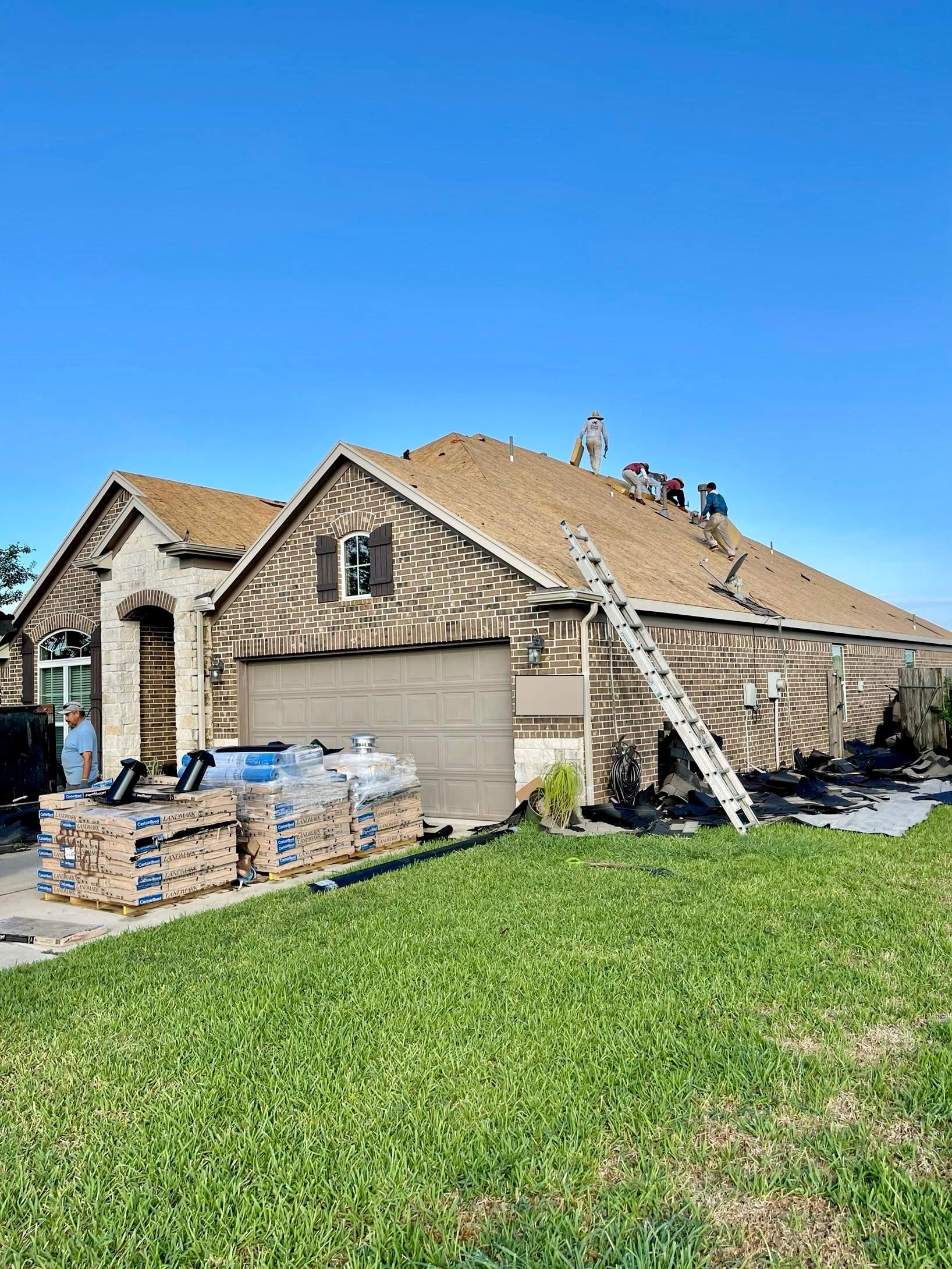 Insurance Claim Roof Replacement – CertainTeed Landmark Max Def Moire Black by Black Coast Roofing