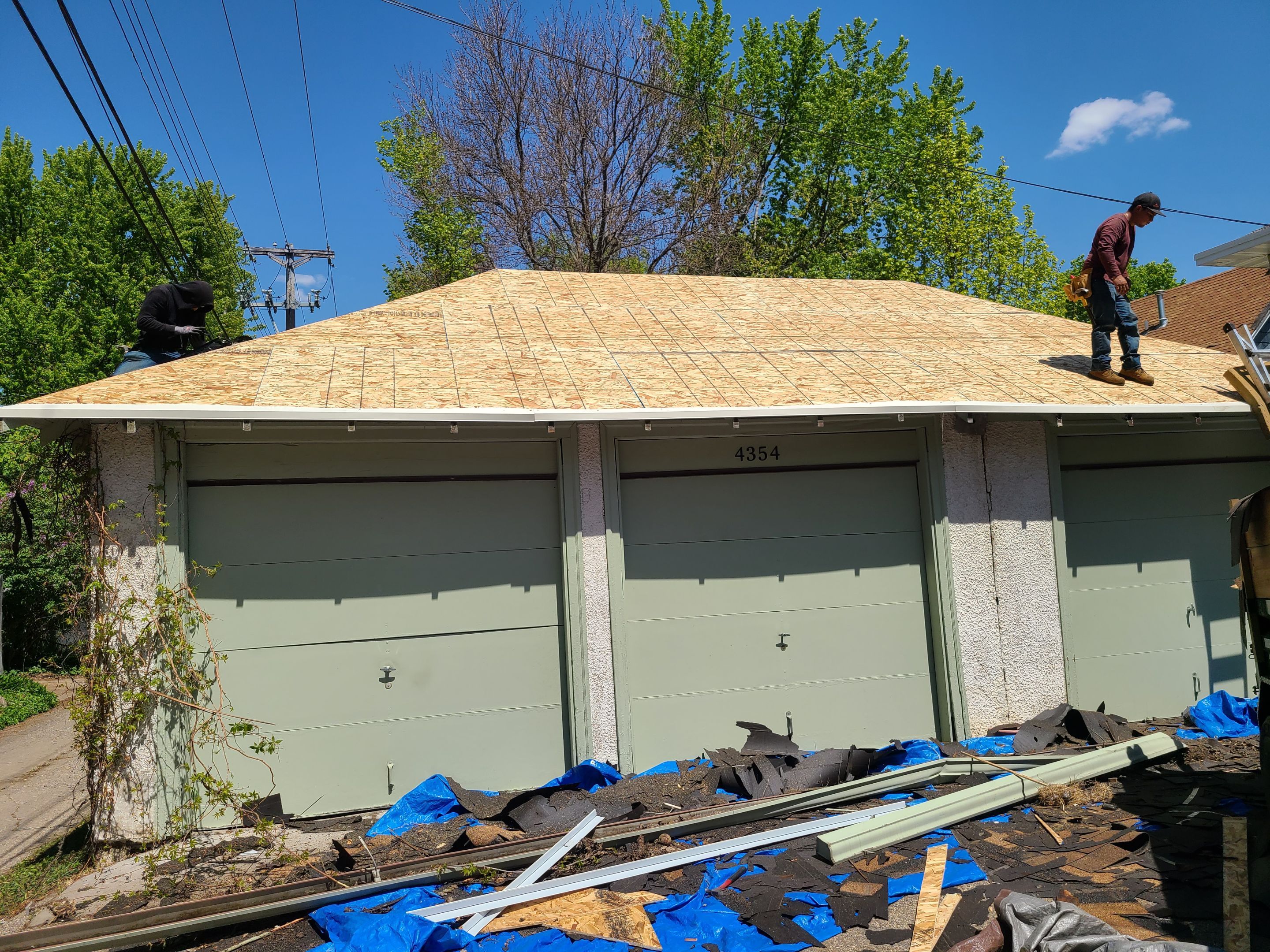 Minneapolis, MN – Roof and In-Roof Gutter System Replacement by First Impressions Exteriors