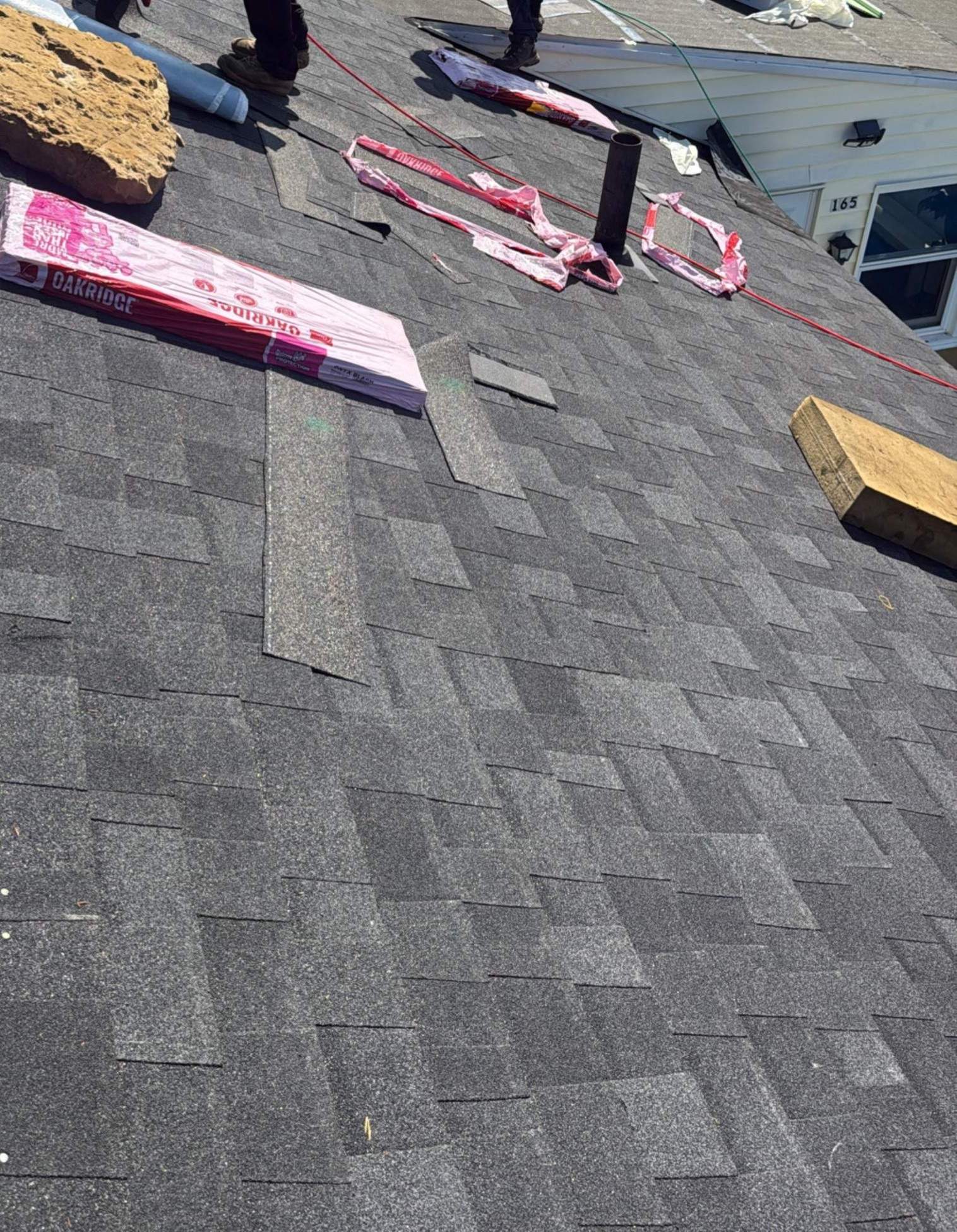 Full Roof Replacement in Newington, CT – Owens Corning Duration, Onyx Black by JOHNNYS PRO