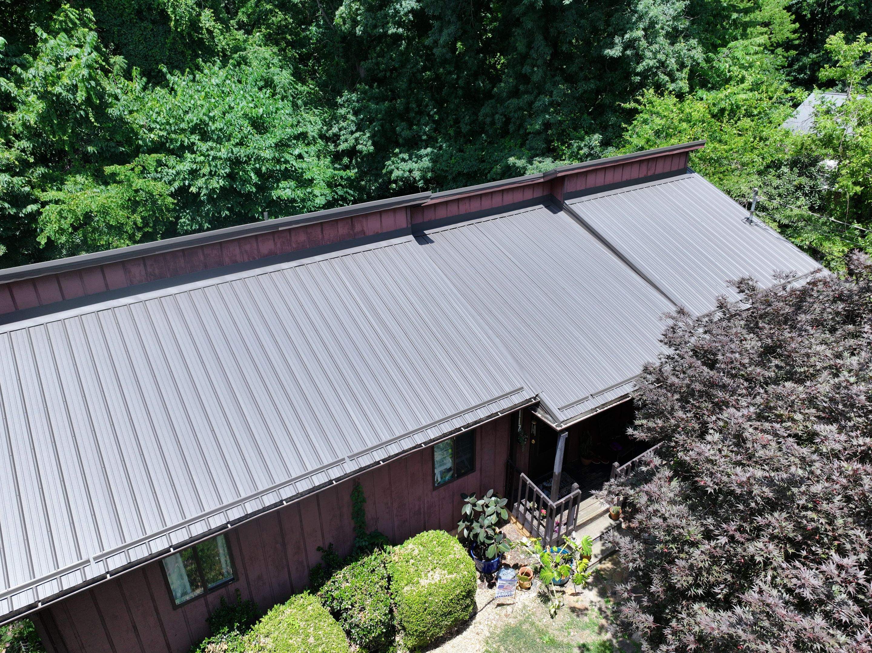 Boggs Residence by Omnia Roofing