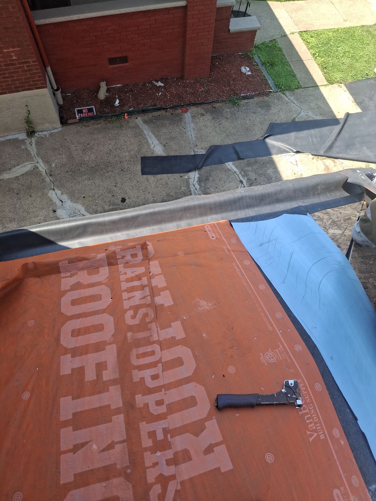 Residential Roofing Installation using GAF Timberline HDZ Shakewood by Rainstoppers Roofing