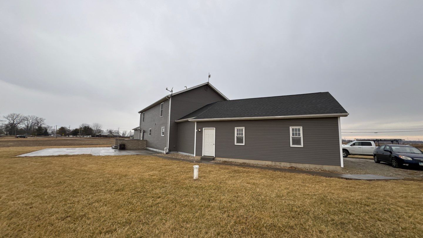 Siding Installation using Alside Coventry D4DL by Nitro Roofing and Construction