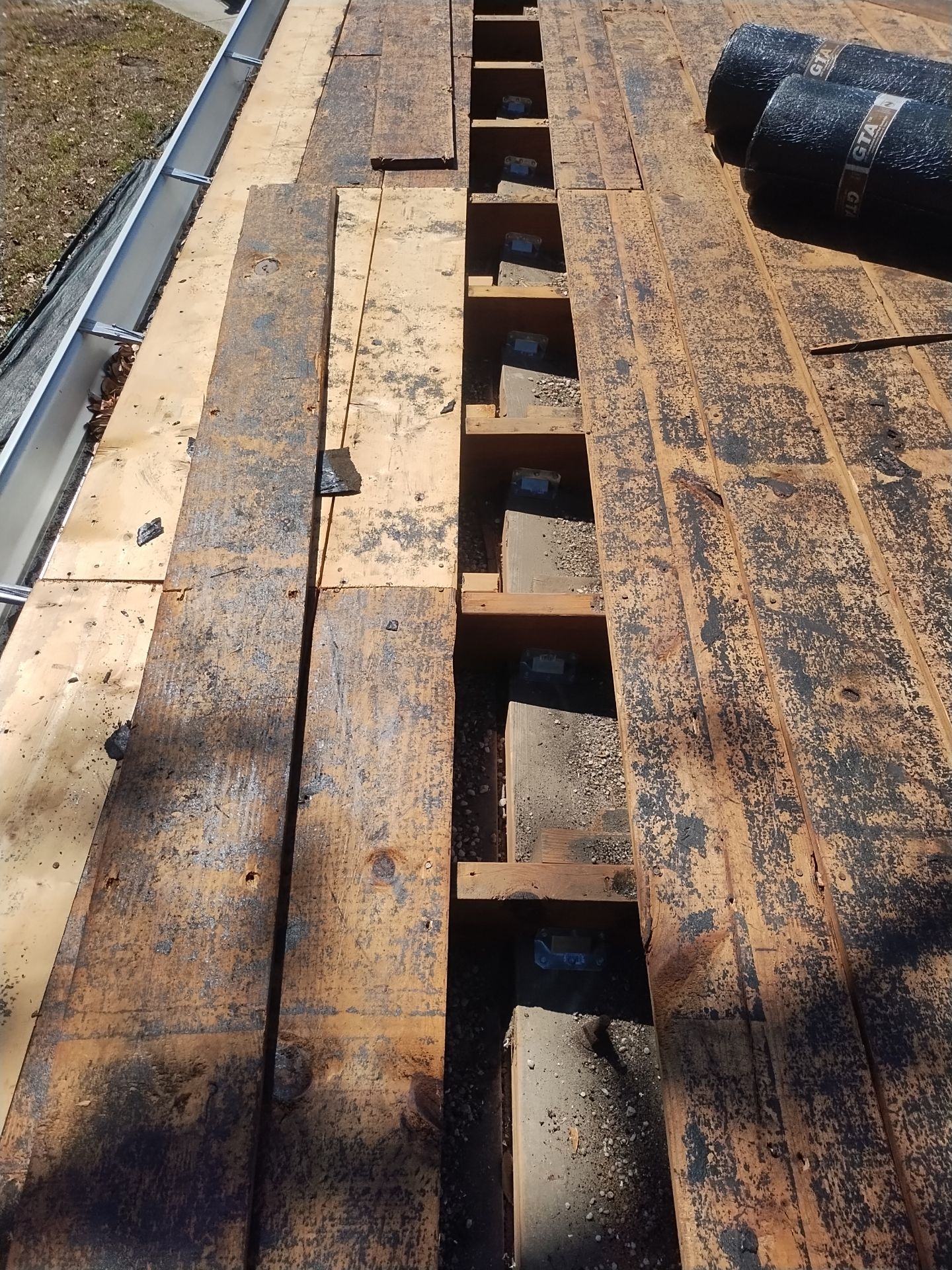 Project in St. Petersburg 33710 by Mitchell Roofing Company LLC