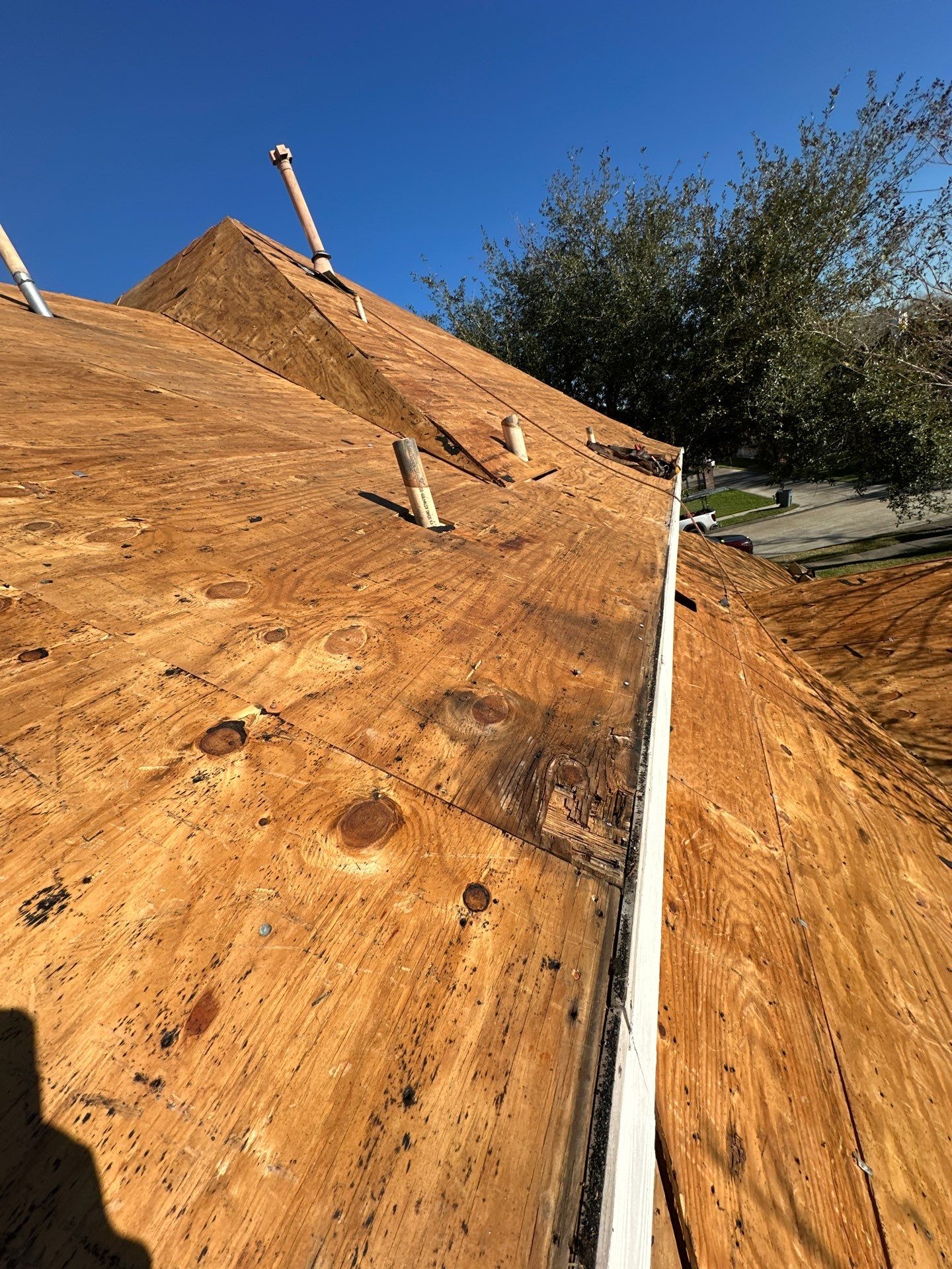 Roof Replacement in The Forest of Friendswood, Friendswood TX by Roof Repair Company