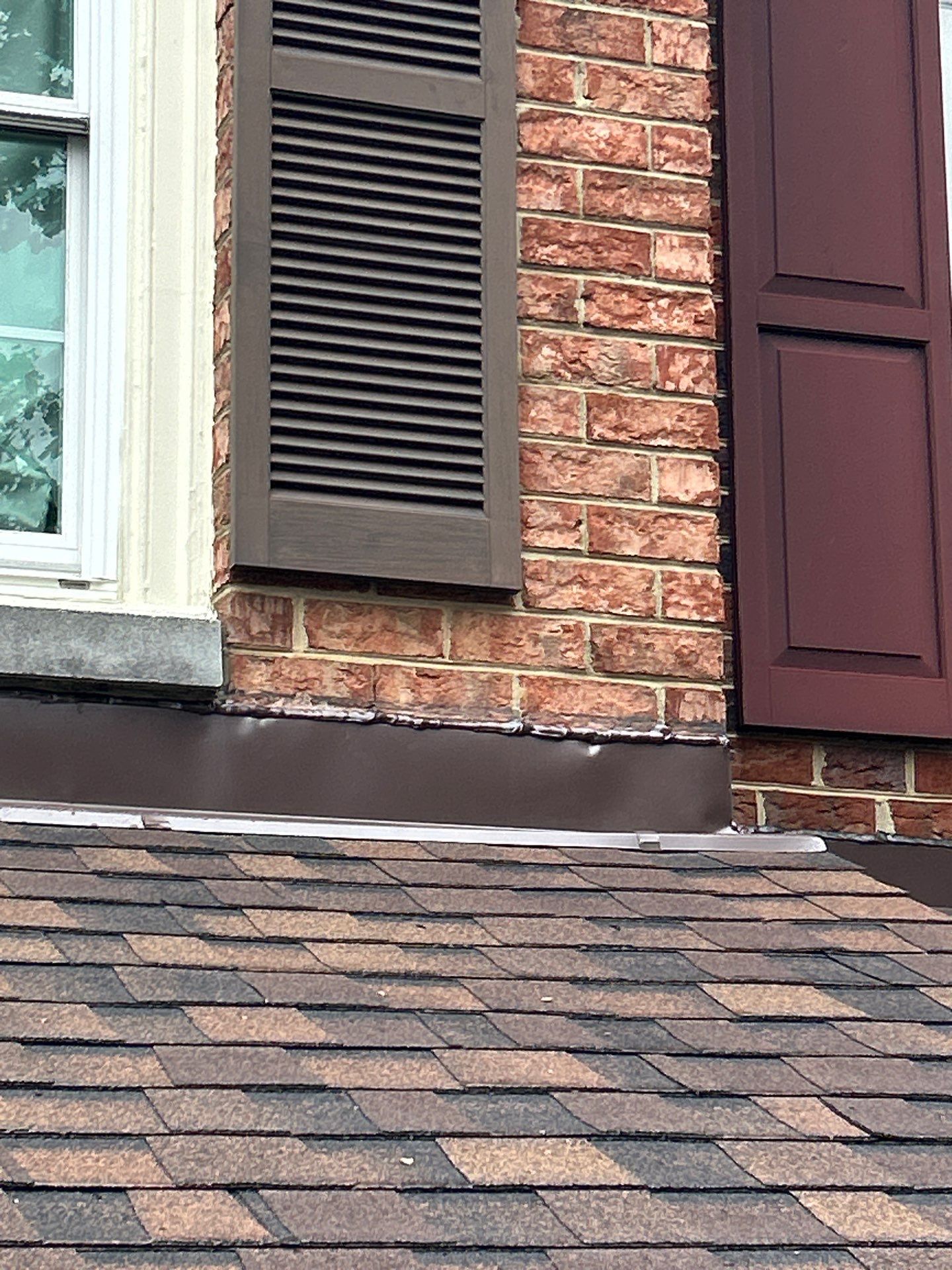 Alexandria: Residential Roof with CertainTeed Landmark Pro in Max Def Burnt Sienna by RM Banning, Inc.