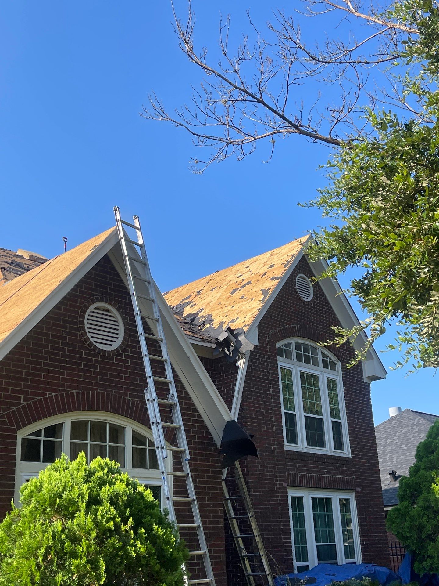 Residential Roofing Installation using Owen's Corning Duration (Lifetime) Shingles by Roof Repair Company