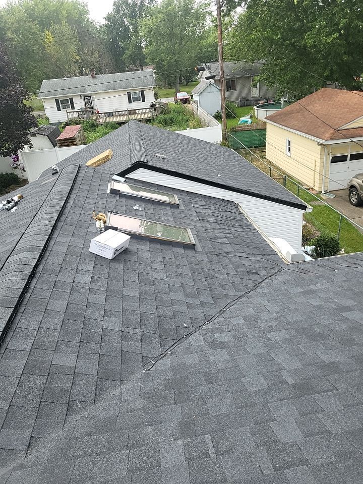 ATLAS PINNACLE COLOR: SCOTCHGARD BLACK SHADOW by Eagle Eye Roofing