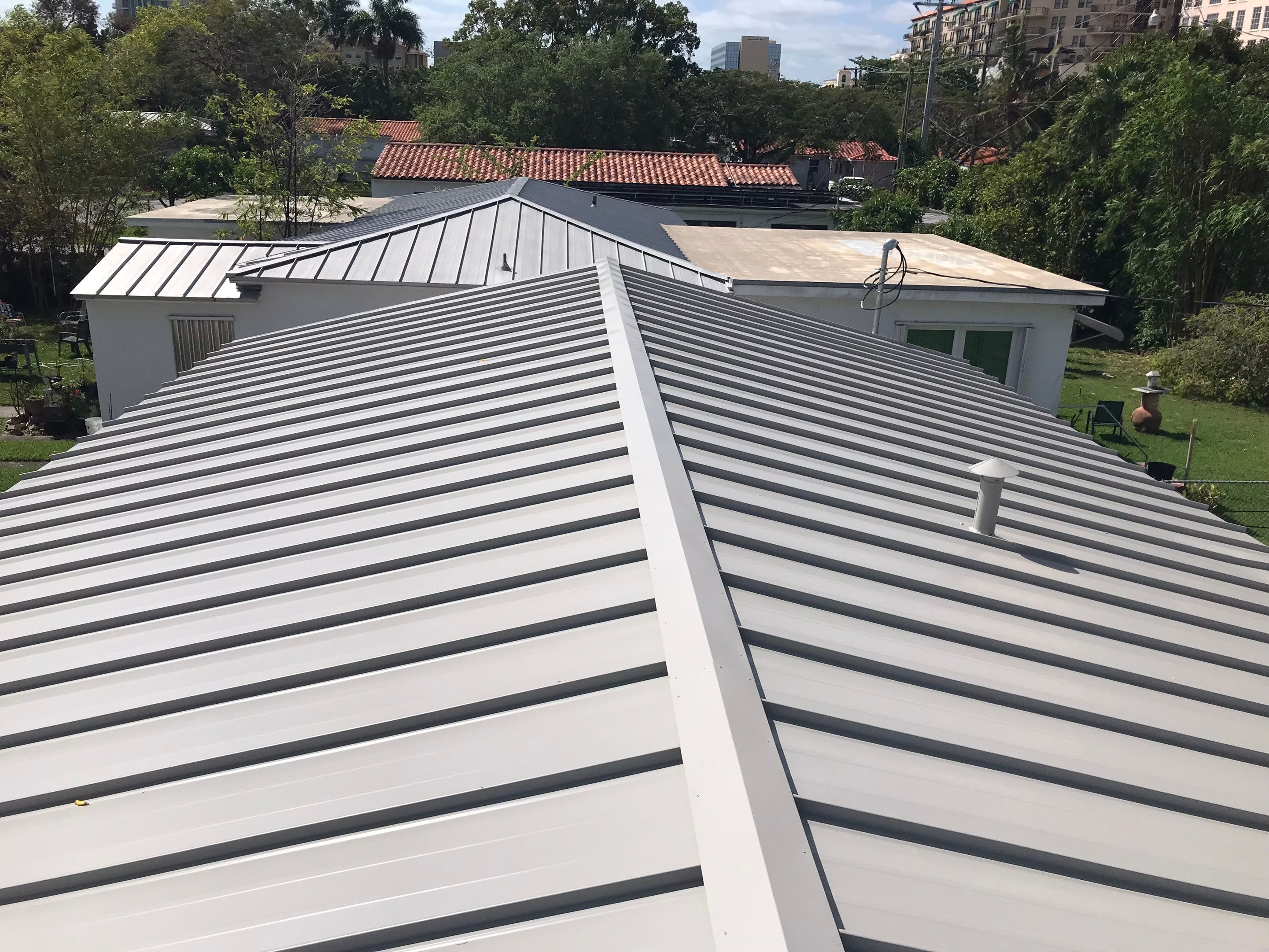 Metal Roof - Galvalume Ash Gray by Istueta Roofing