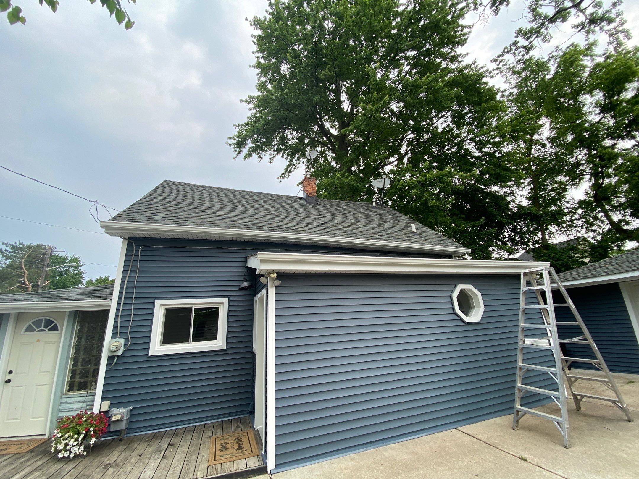 Siding Replacement using CertainTeed Restoration Classis D4 by 180 Contractors