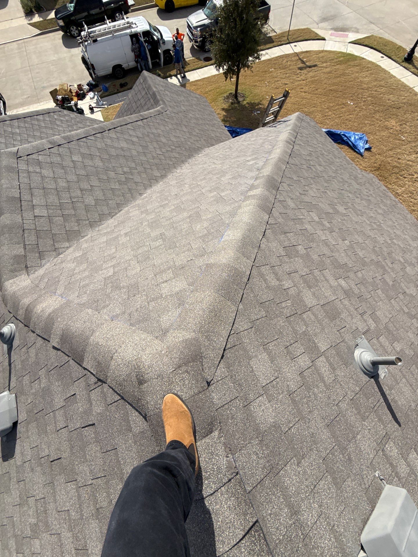 GAF Timberline HDZ - Weathered Wood by Top Sun Roofing