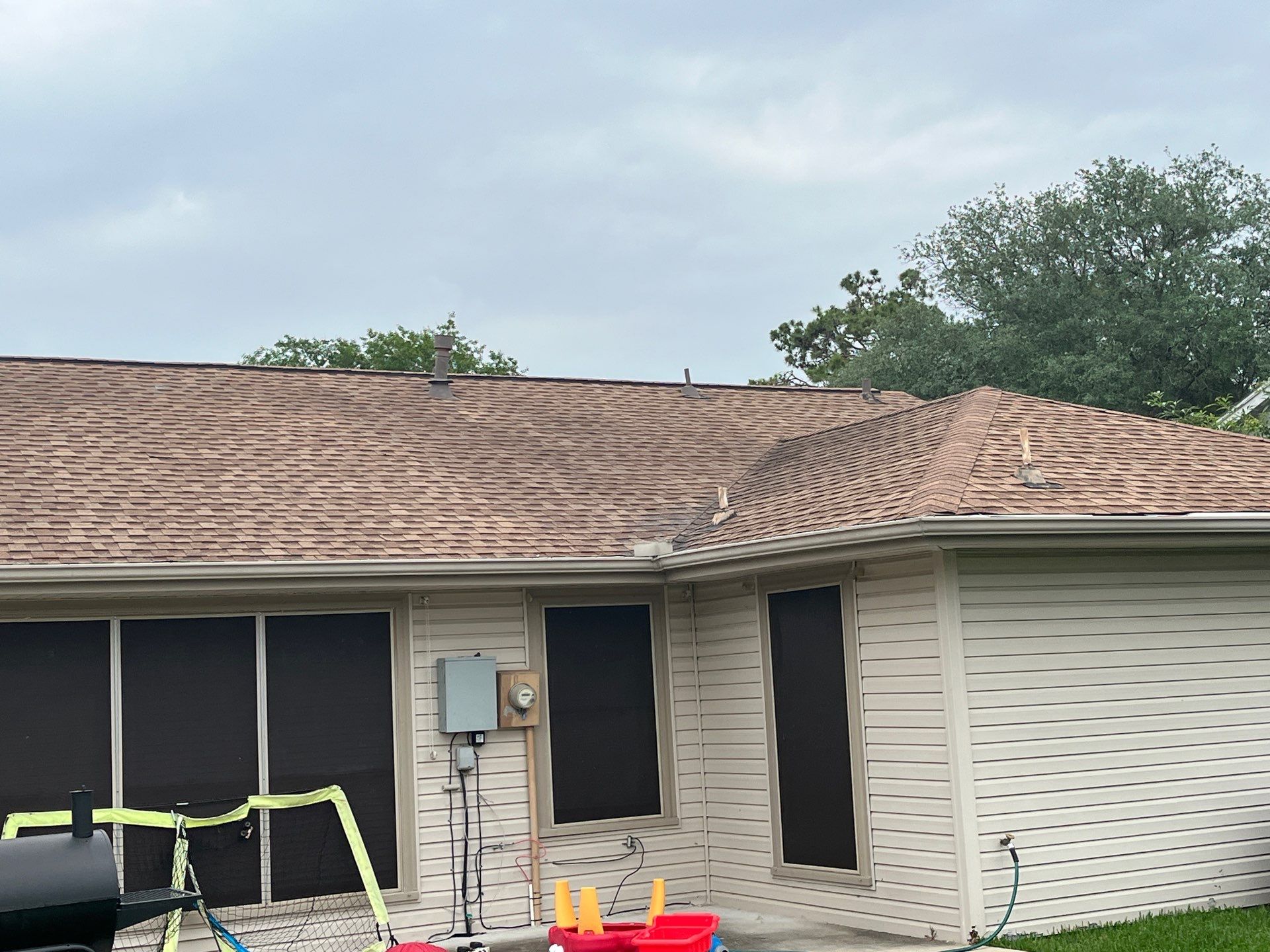 Hail Damage using Owen's Corning Duration (Lifetime) Shingles by Roof Repair Company