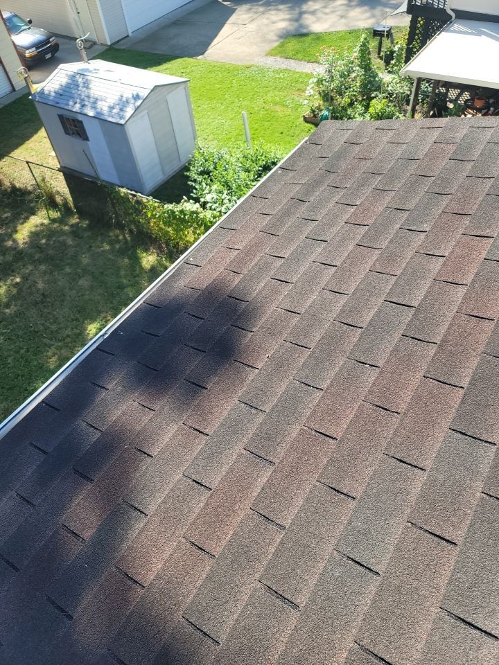 Brand: Atlas Pinnacle Color: Pristine Scotchgard Pweter Drip: White by Eagle Eye Roofing