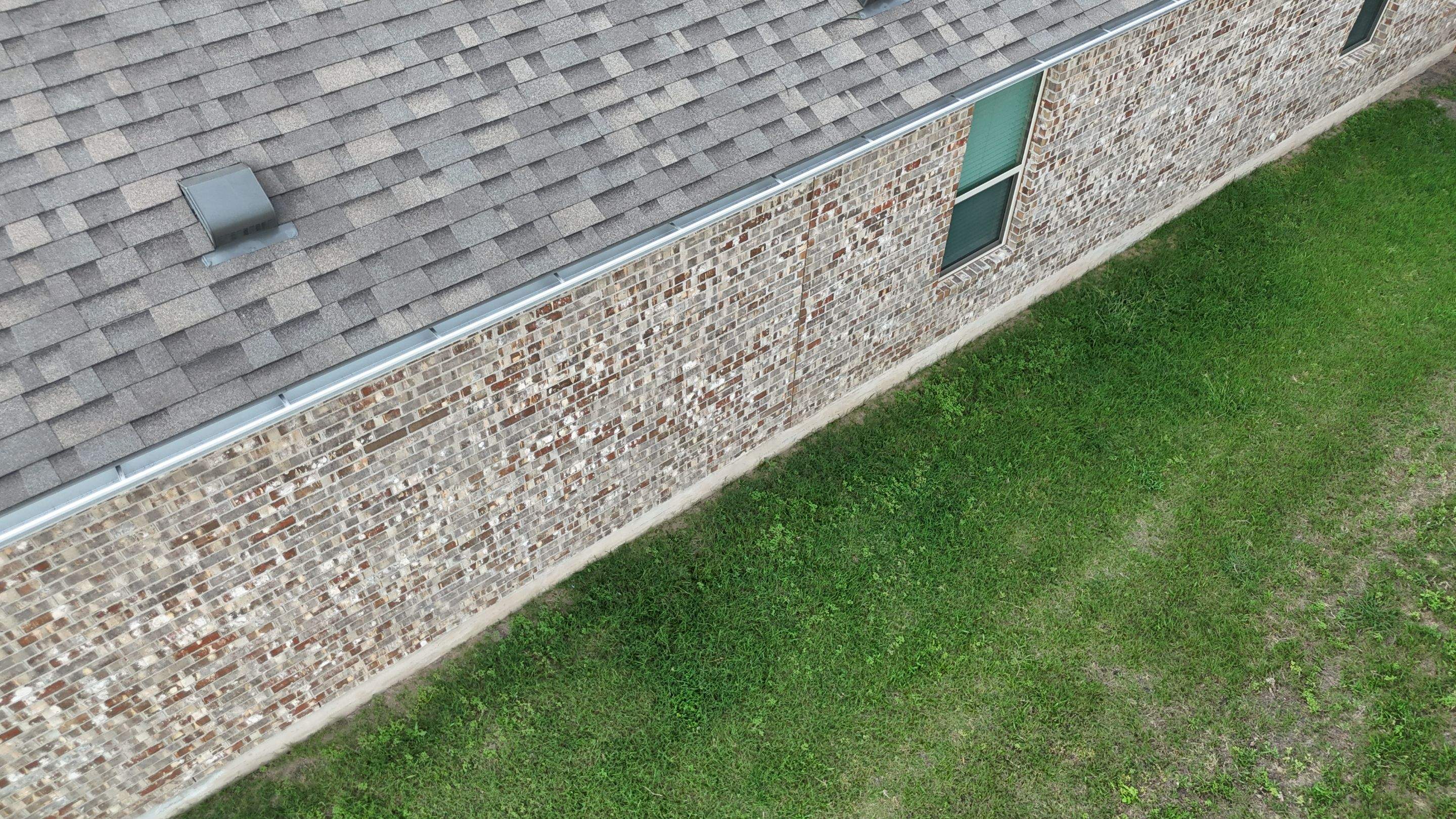 Weathered Wood - Malarkey Vista by RoofsOnly.com