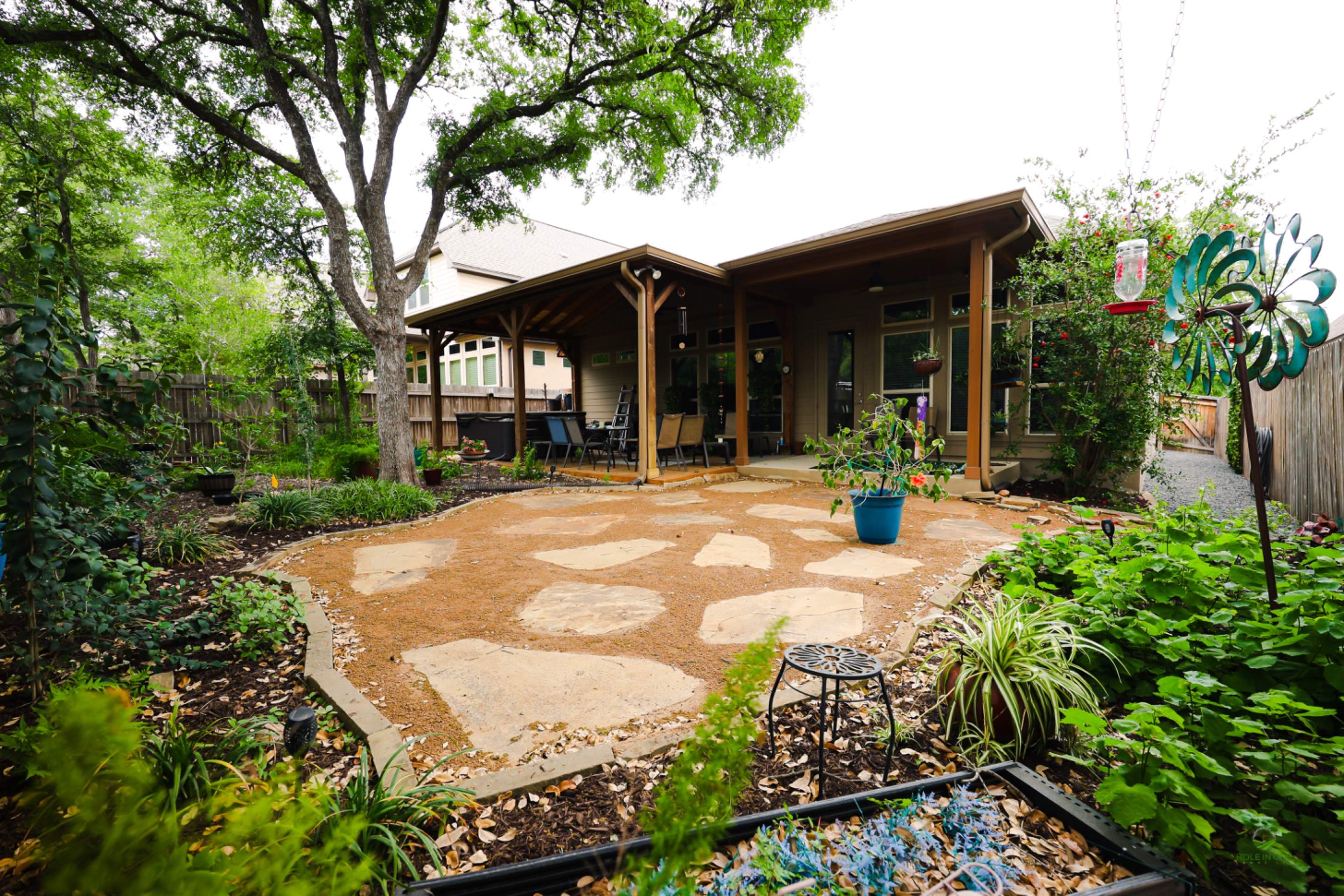 Thousand Oaks Neighborhood, San Antonio Tx. by Hole In One Lawns, LLC