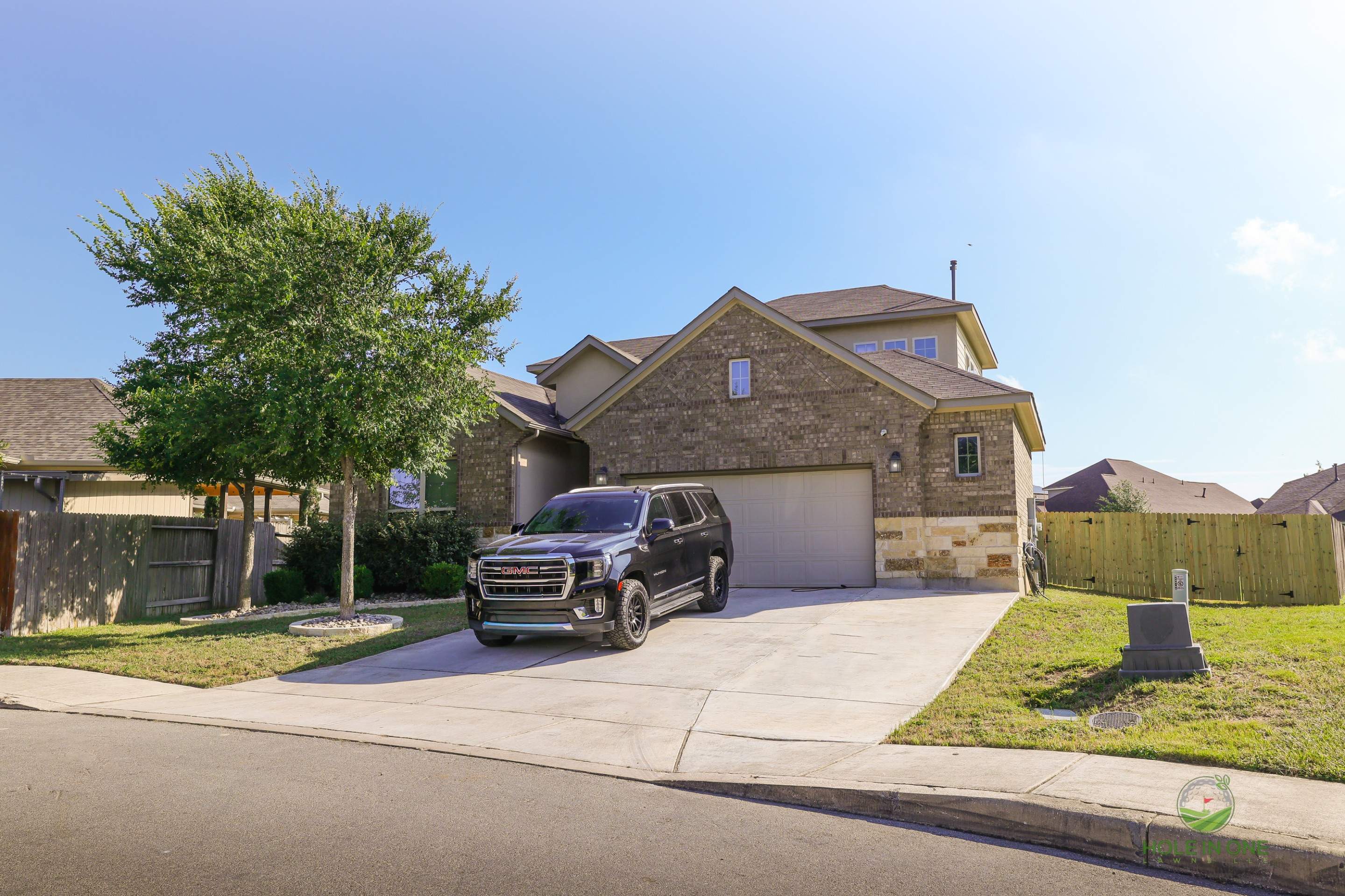 Wortham Oaks, San Antonio TX by Hole In One Lawns, LLC