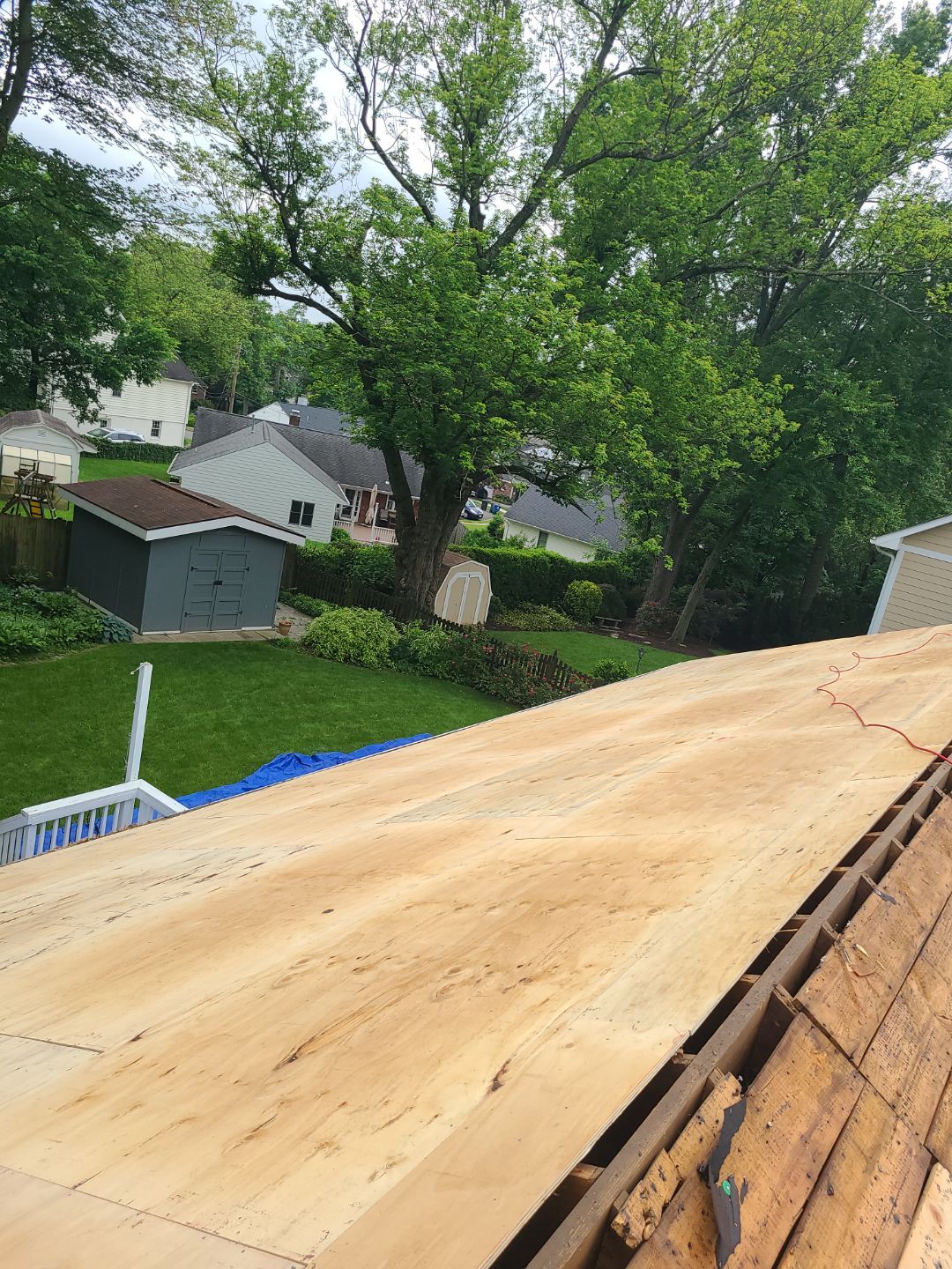 Arlington: CertainTeed Landmark Pro Designer Shingles in Max Def Pewter by RM Banning, Inc.