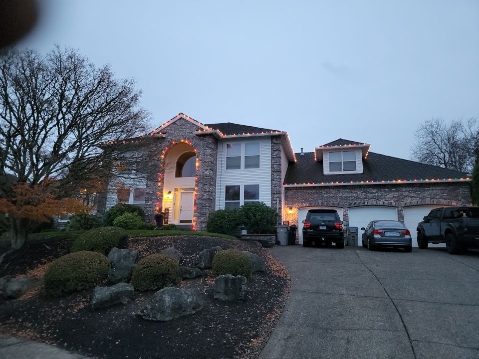 Holiday Lighting using C9 Incandescent - Transparent Colors by Paul Schopp