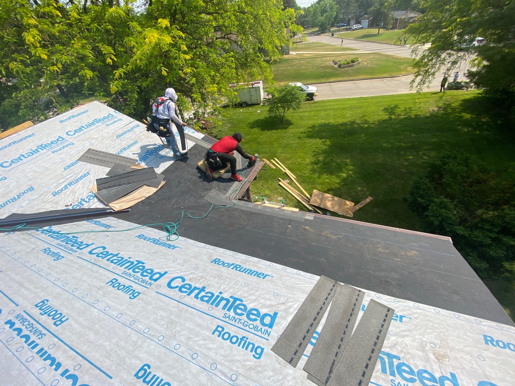 Roof Replacement using CertainTeed Landmark by 180 Contractors
