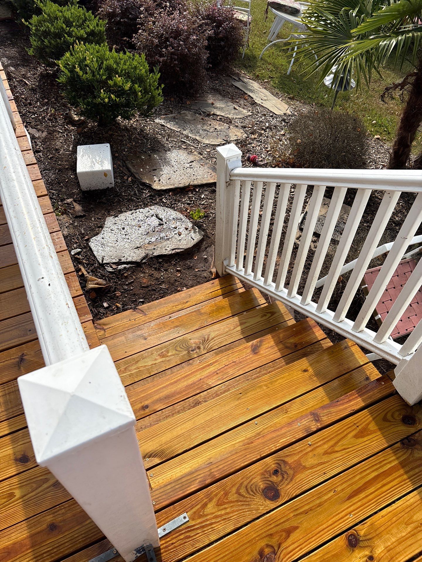 Wood Deck using Wood Sealant by DuraSeal
