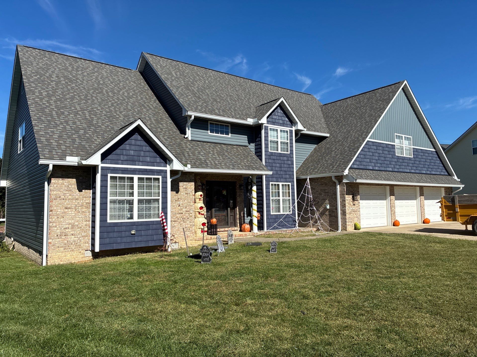 Land Mark Pro, LP Smartside, and Harbor Mill Vinyl Shake Siding by Fahey Roofing + Contracting