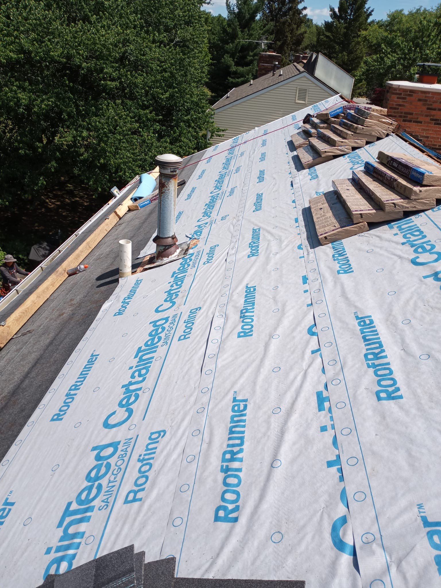 Roof Replacement using CertainTeed Landmark by 180 Contractors