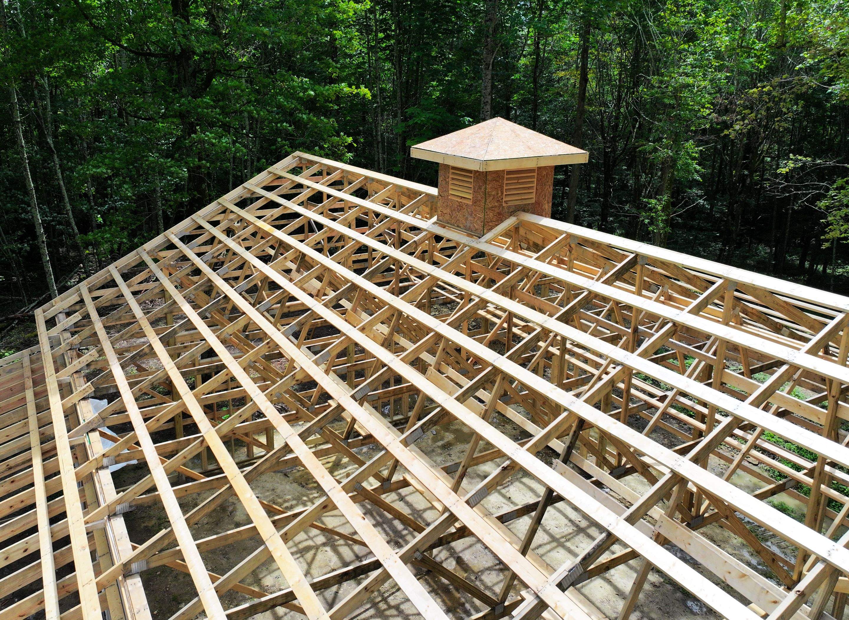 Brodour Barndominium  by Omnia Roofing