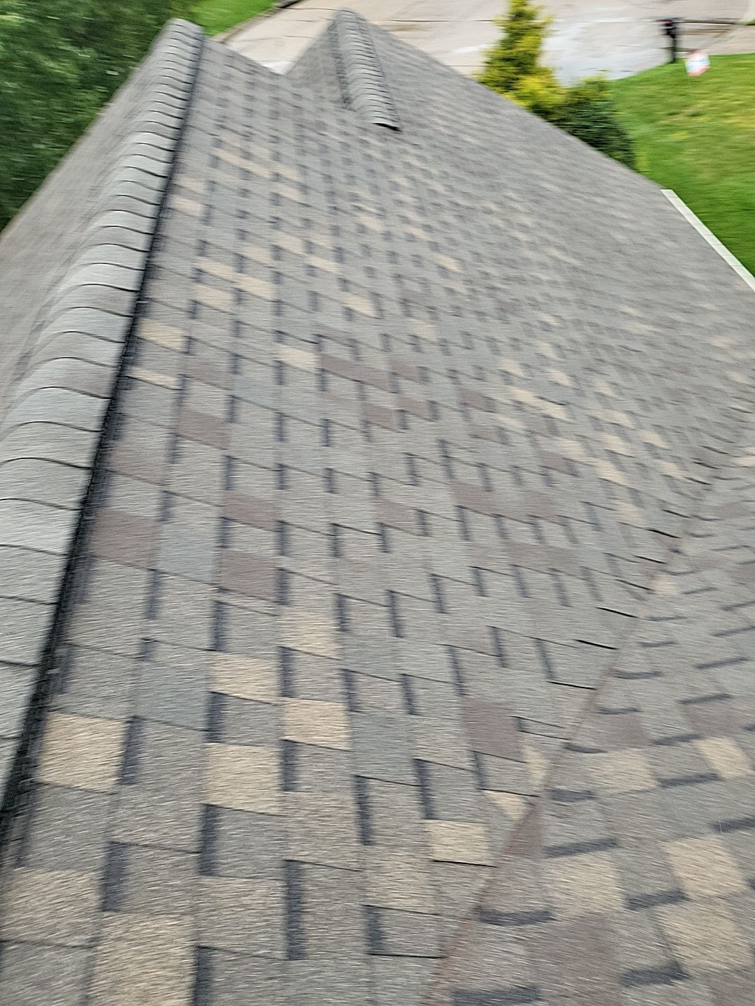 CT LANDMARK COLOR: PEWTER by Eagle Eye Roofing