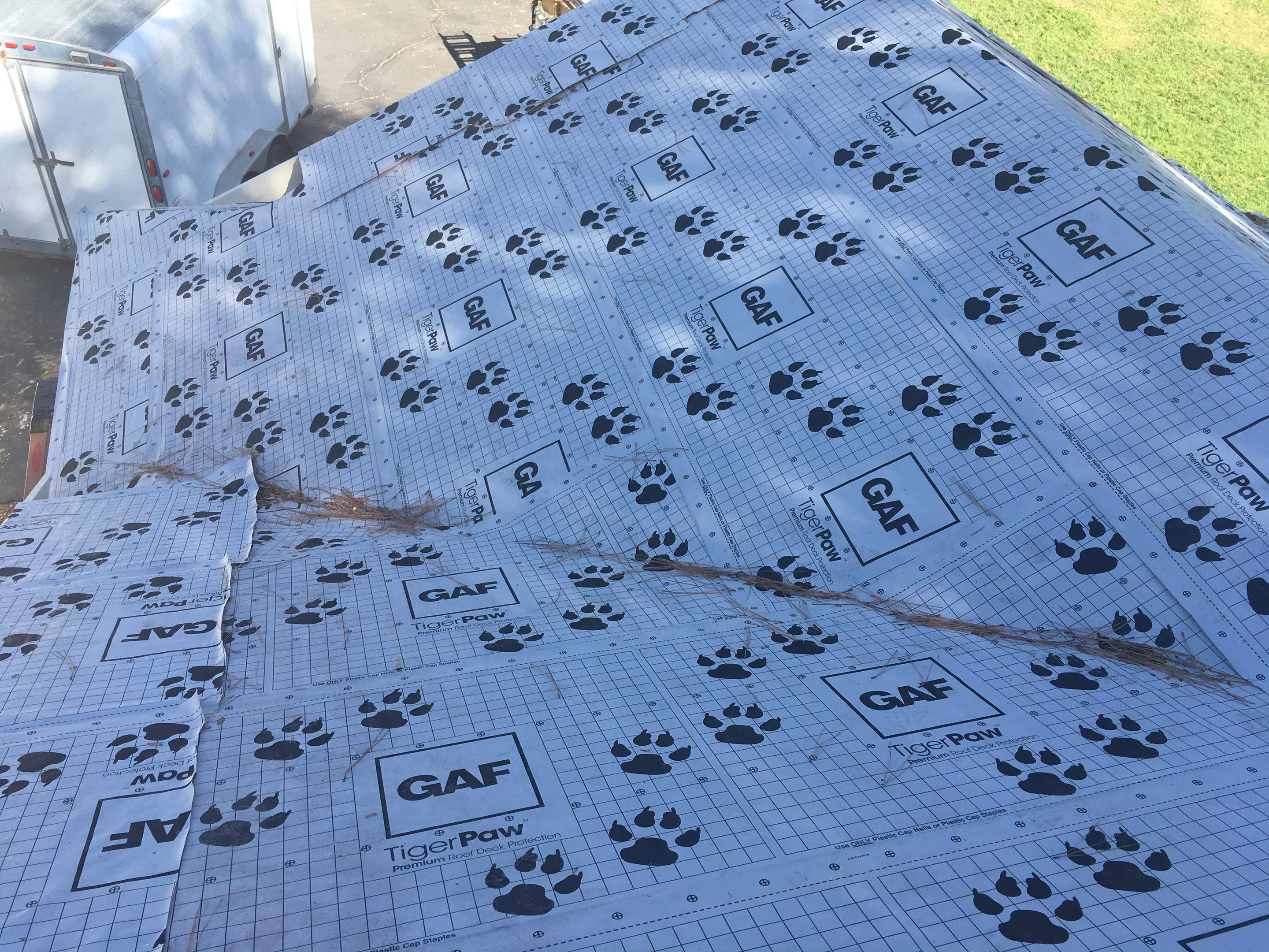 Metal roofing installation using Standing seam metal roofing system by Straight Edge Roofing Inc