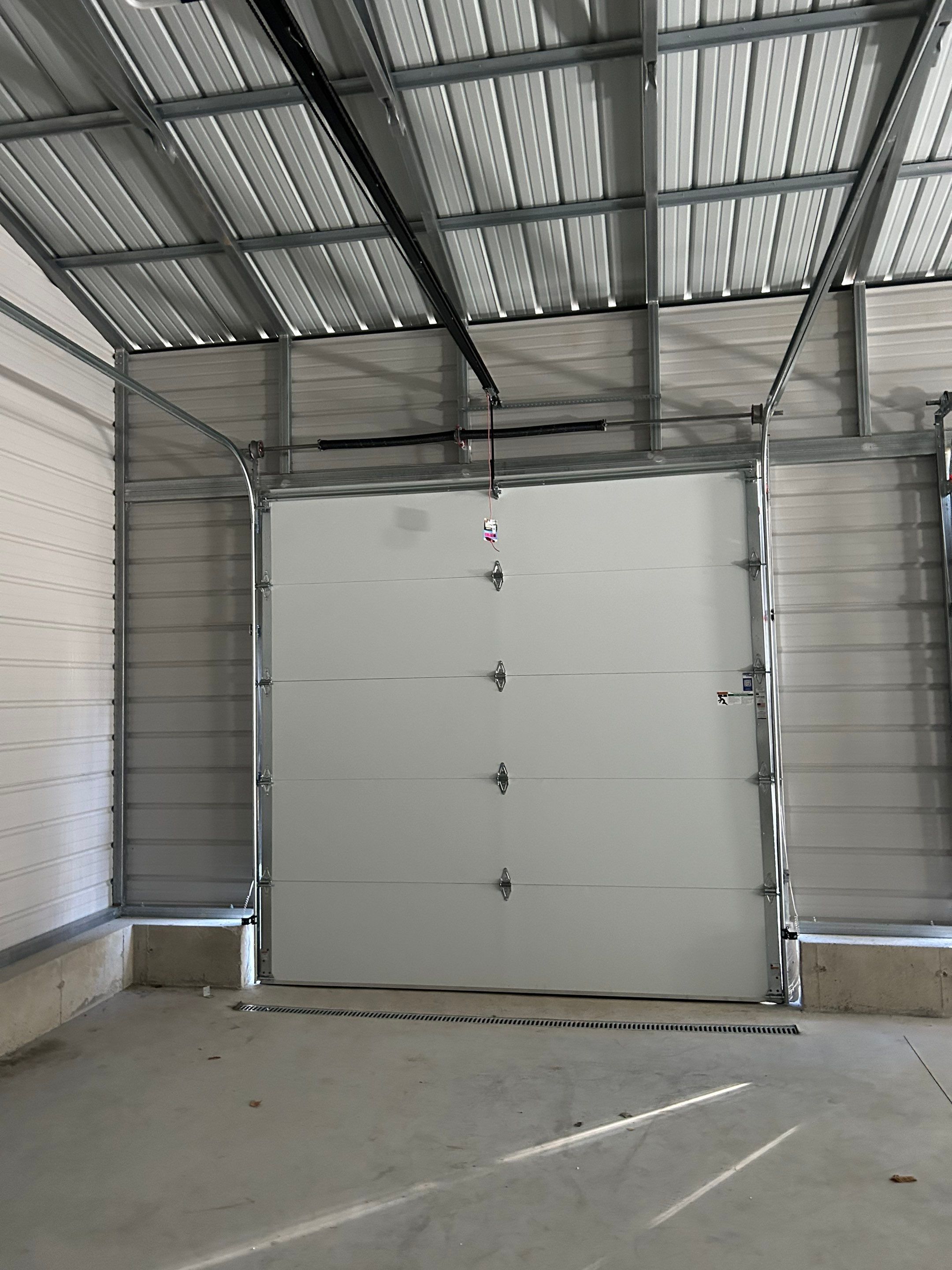 Door Installation using Raynor Encore Garage Door by Keene Door