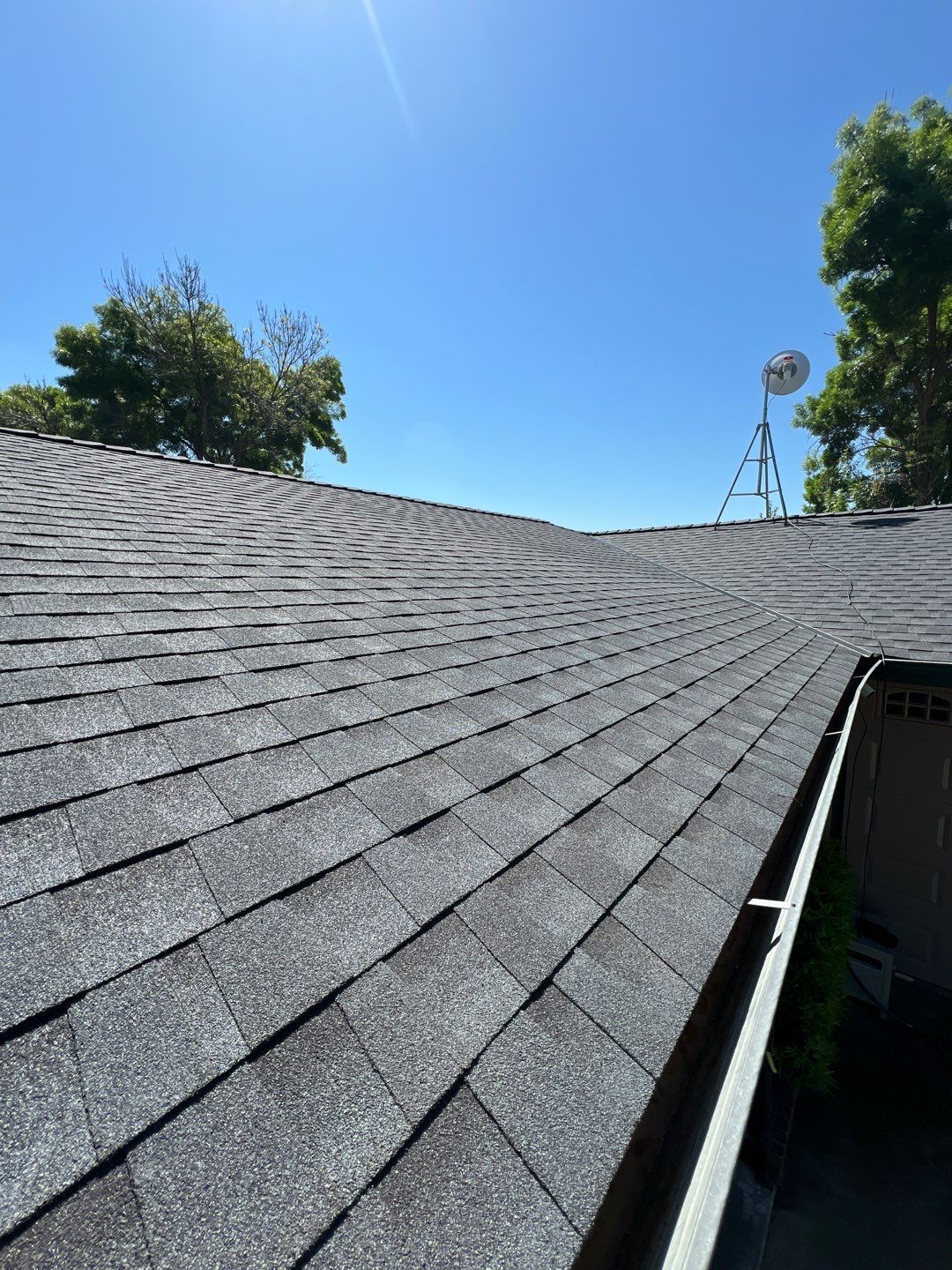 GAF Timberline HDZ-RS shingle project by Straight Edge Roofing Inc