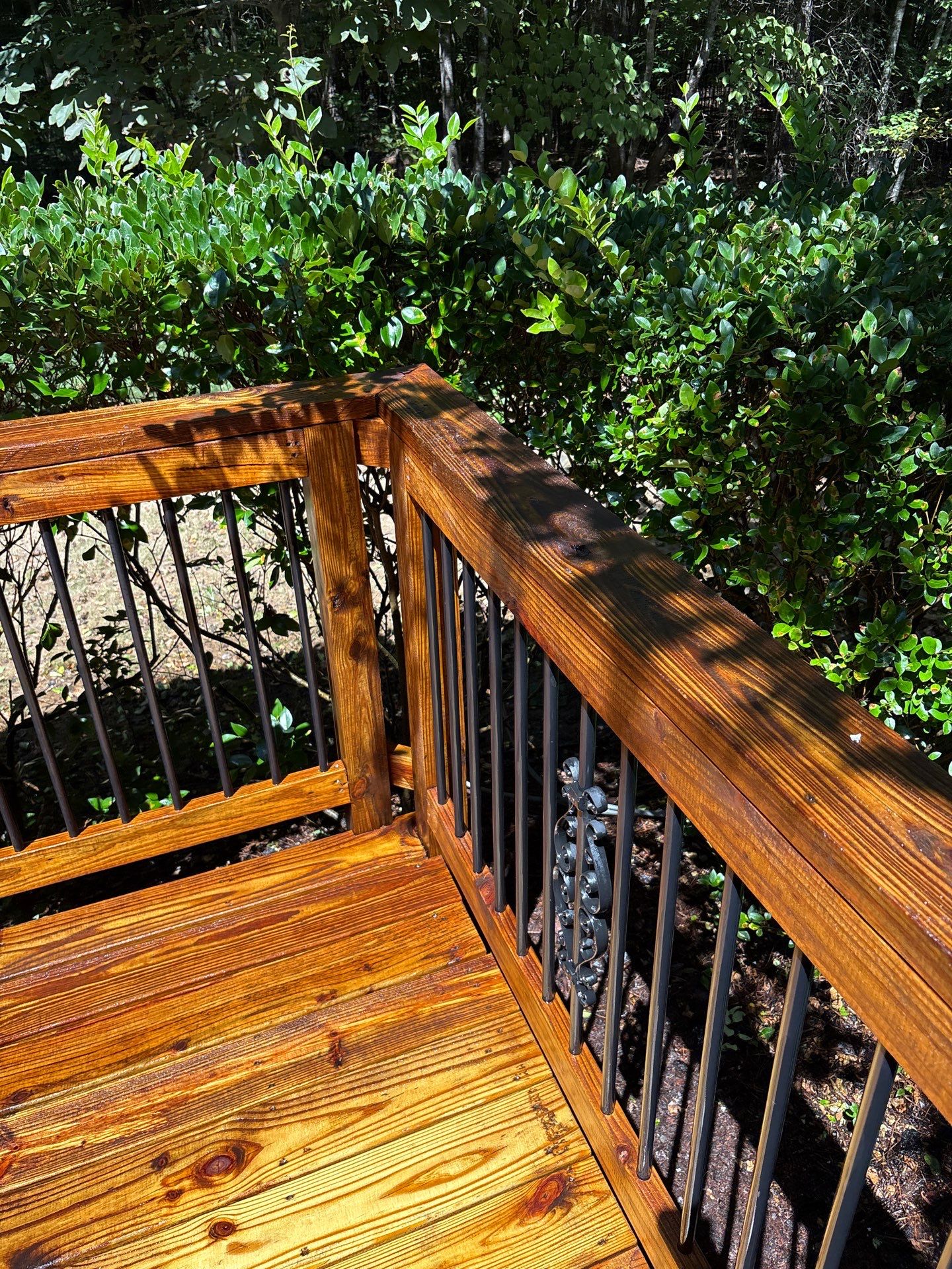 Wood Deck using Wood Sealant by DuraSeal