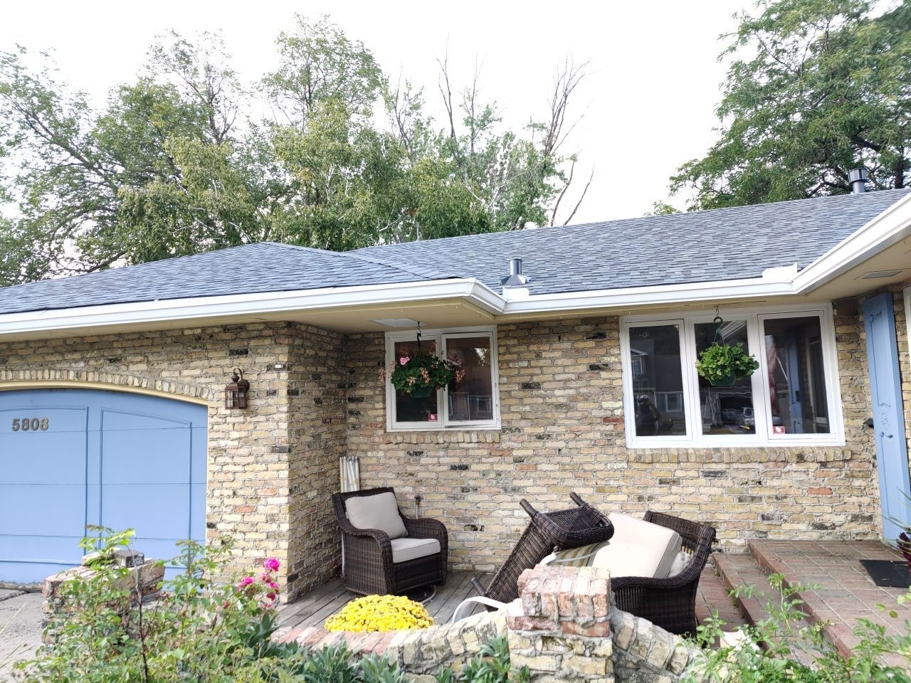 6" Gutters in Minneapolis by Next Level Seamless Gutters / Exteriors Inc.