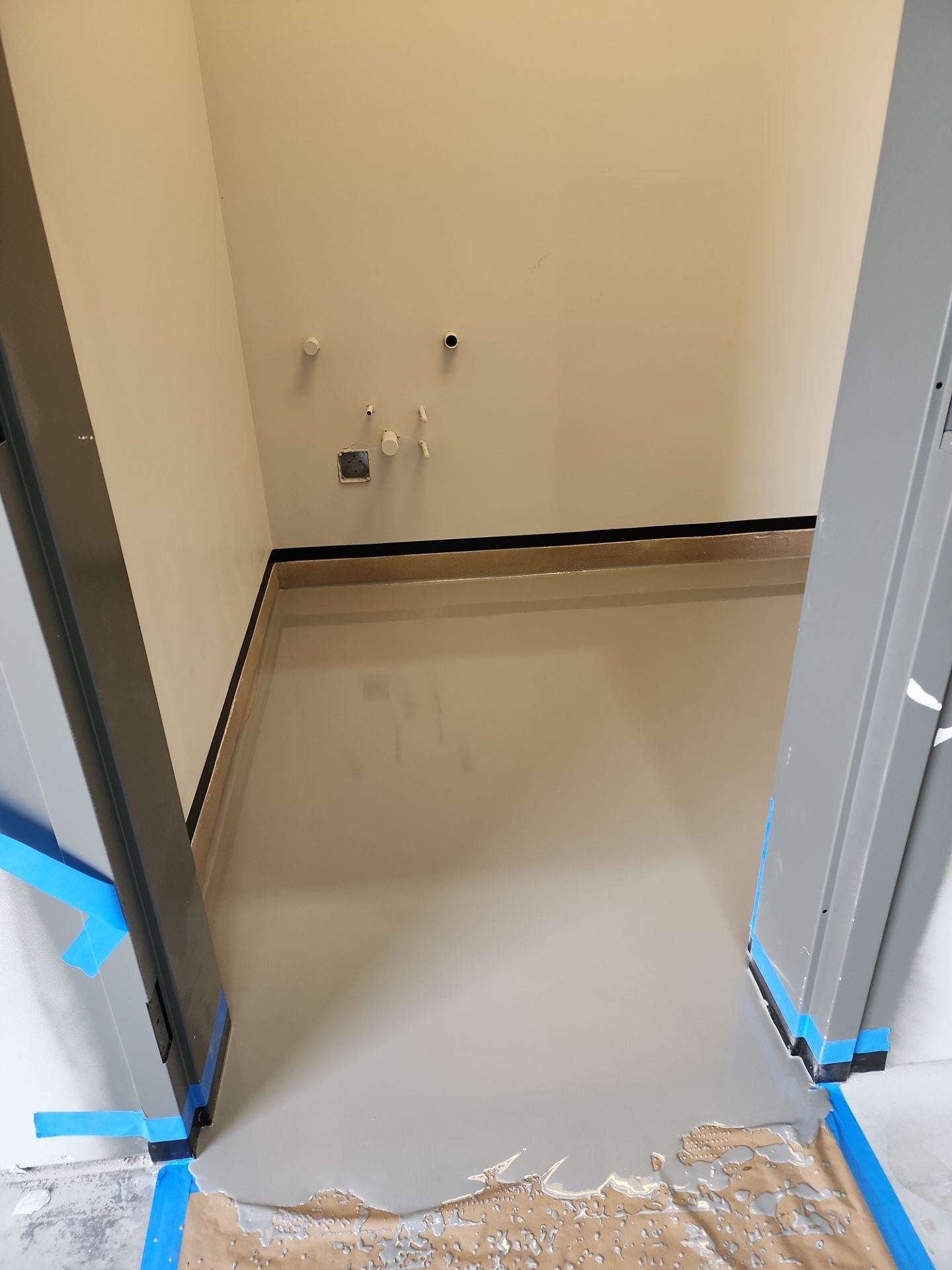Pepsi Warehouse Concrete Polishing by Seamless Surfaces