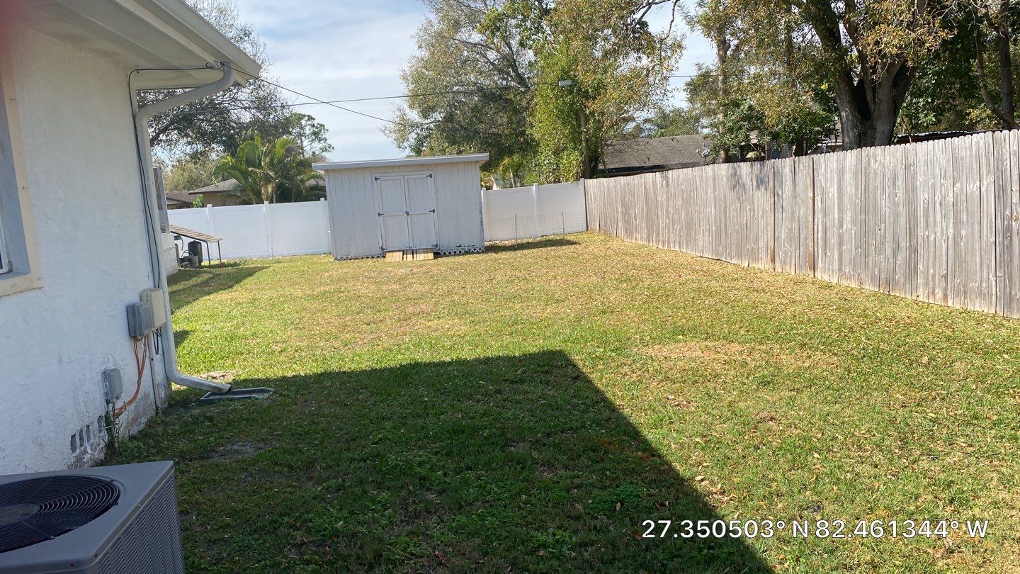 Sarasota, FL 6ft. Tall White Vinyl Privacy Fence  by Asap fence and gates, LLC