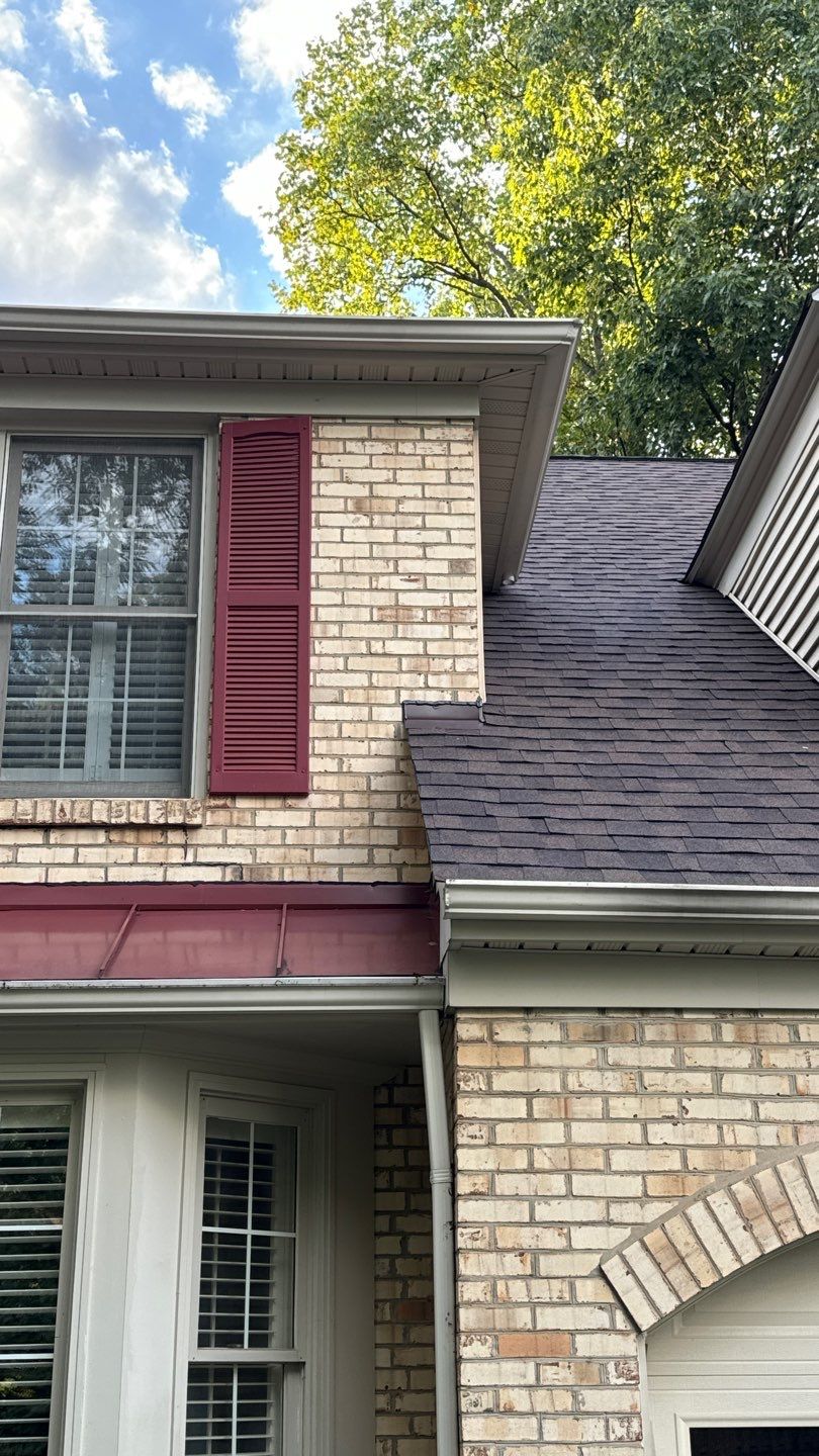 Vienna: Residential Roof Replacement with CertainTeed Landmark Designer Shingles in Burnt Sienna by RM Banning, Inc.