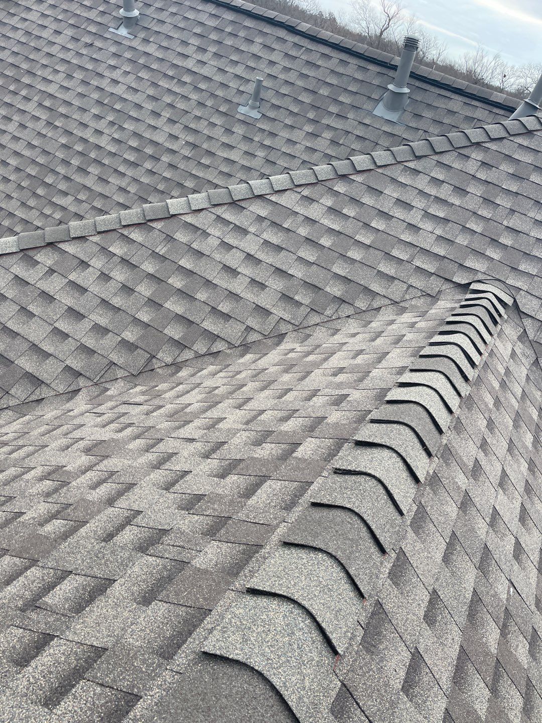GAF HDZ - Weathered Wood  by Elite Roofing LLC