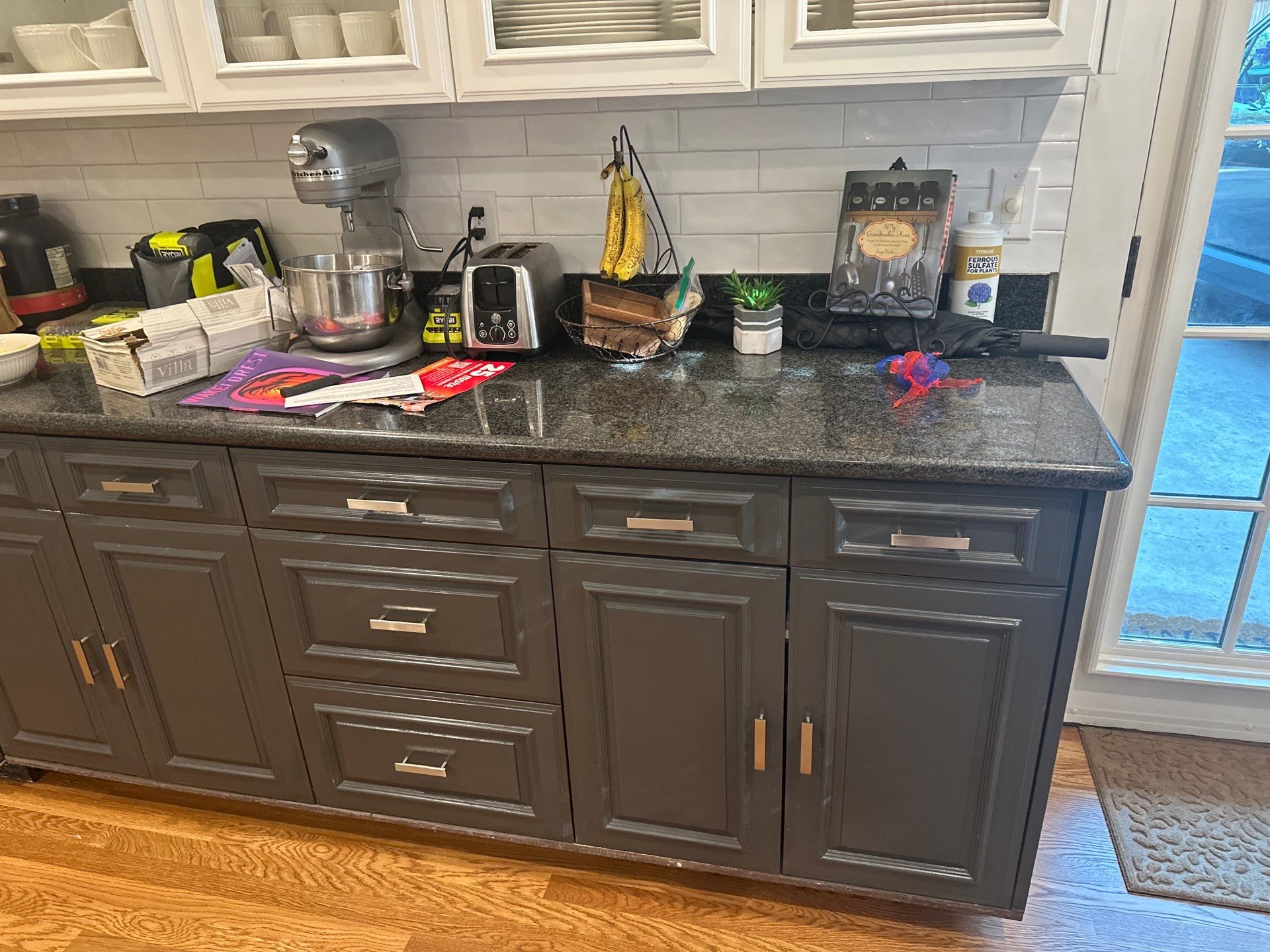 Kitchen countertops using Mysterio Gold Vicostone by Mena stone surfaces