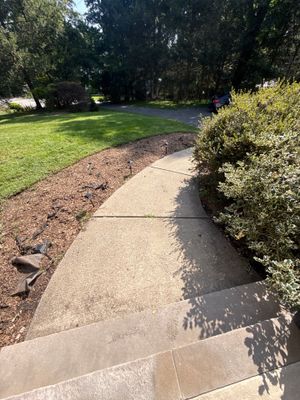 Gutter Cleaning in Allendale, NJ — Gallo Bros job photo