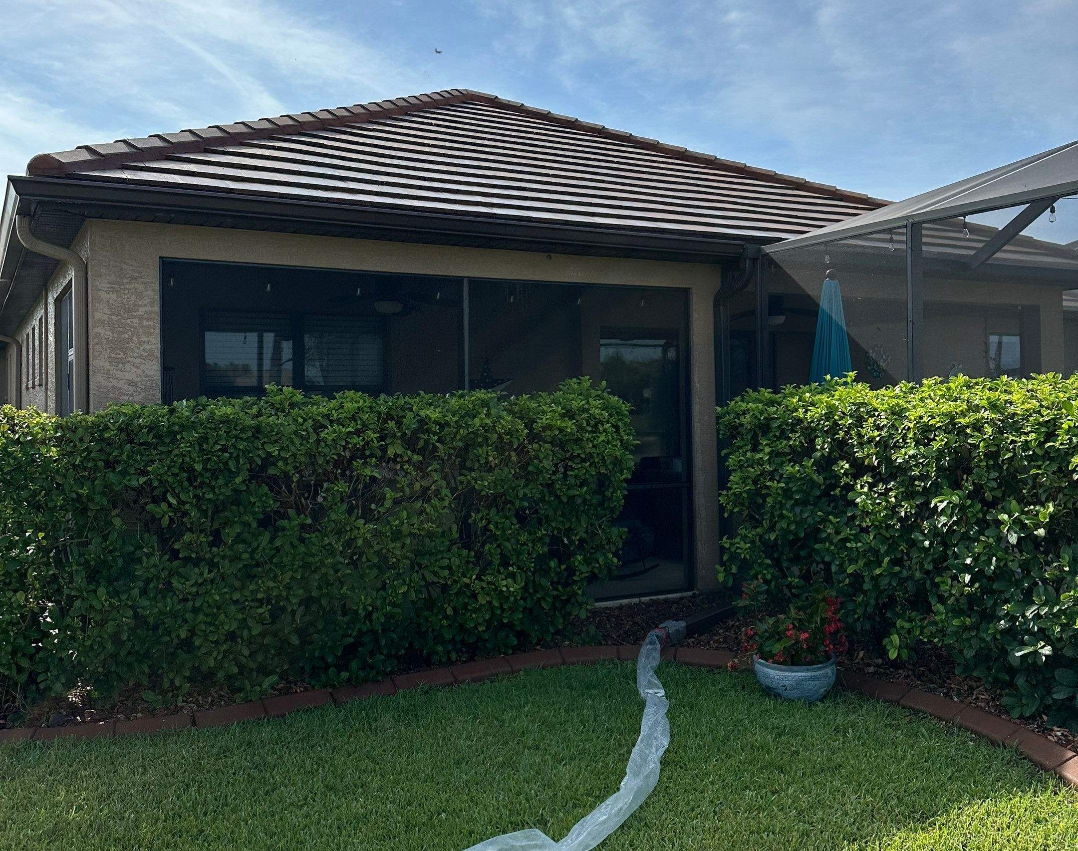 🏡 Tile Roof Cleaning – Gamble Creek Estates, Parrish, FL by Sunshine AquaWash