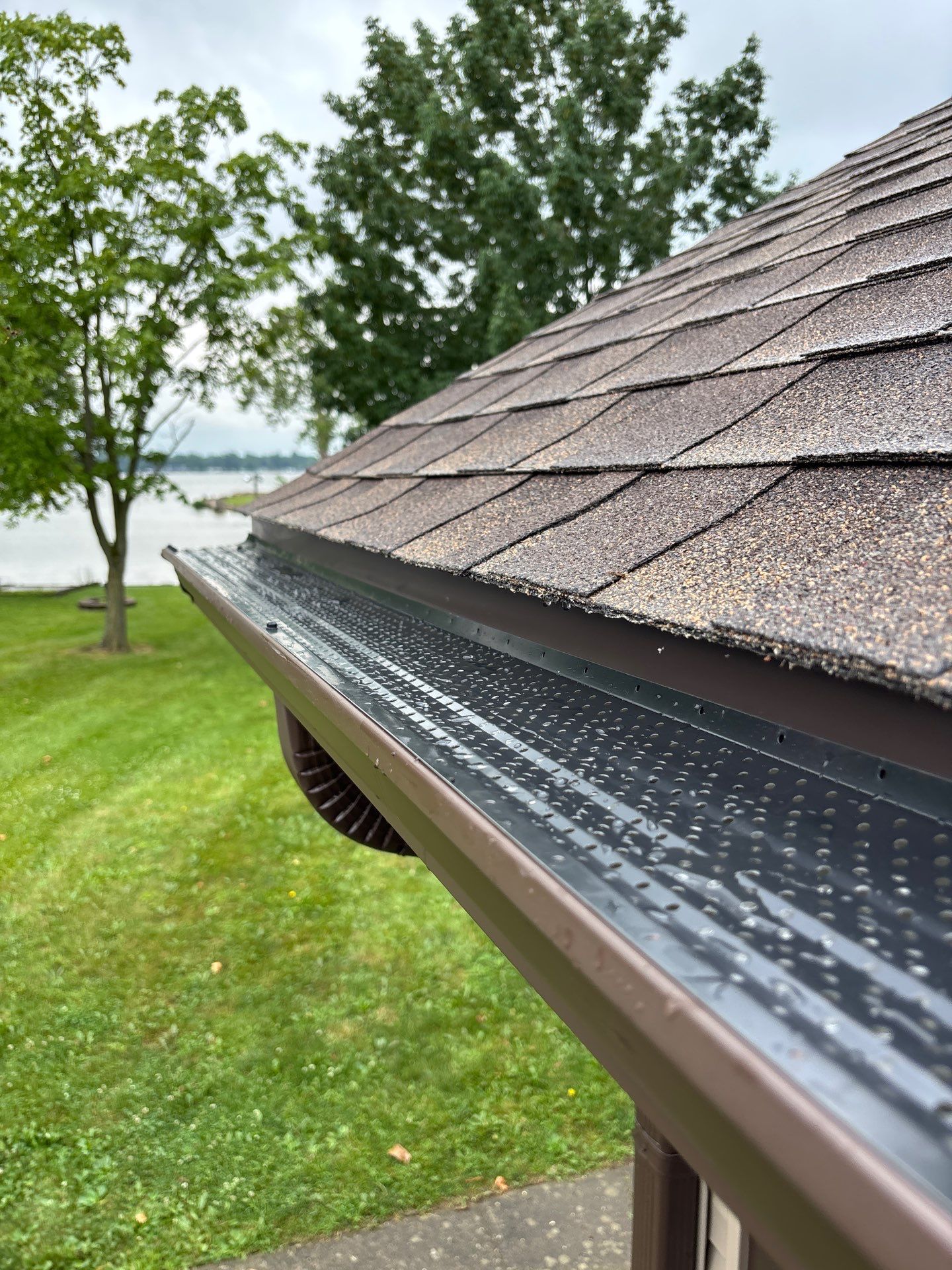 Roof/Siding/Gutter installation using GAF Timberline HDZ Barkwood by Nitro Roofing and Construction