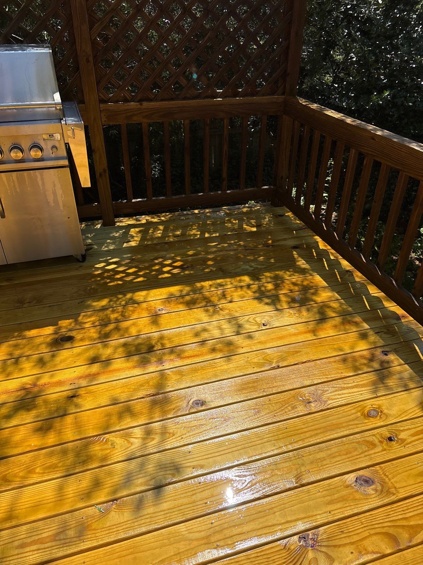 Wood Deck using Wood Sealant by DuraSeal