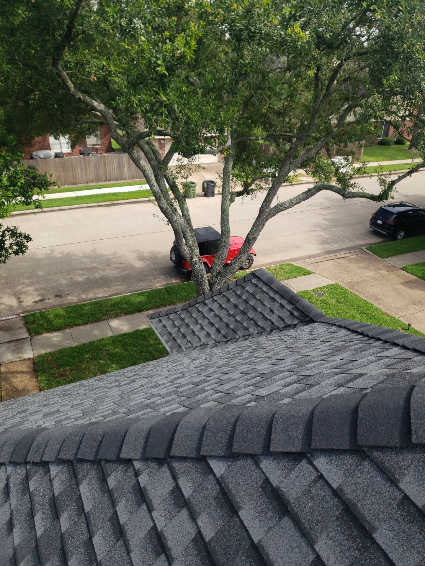 GAF UHDZ - Charcoal by Elite Roofing LLC
