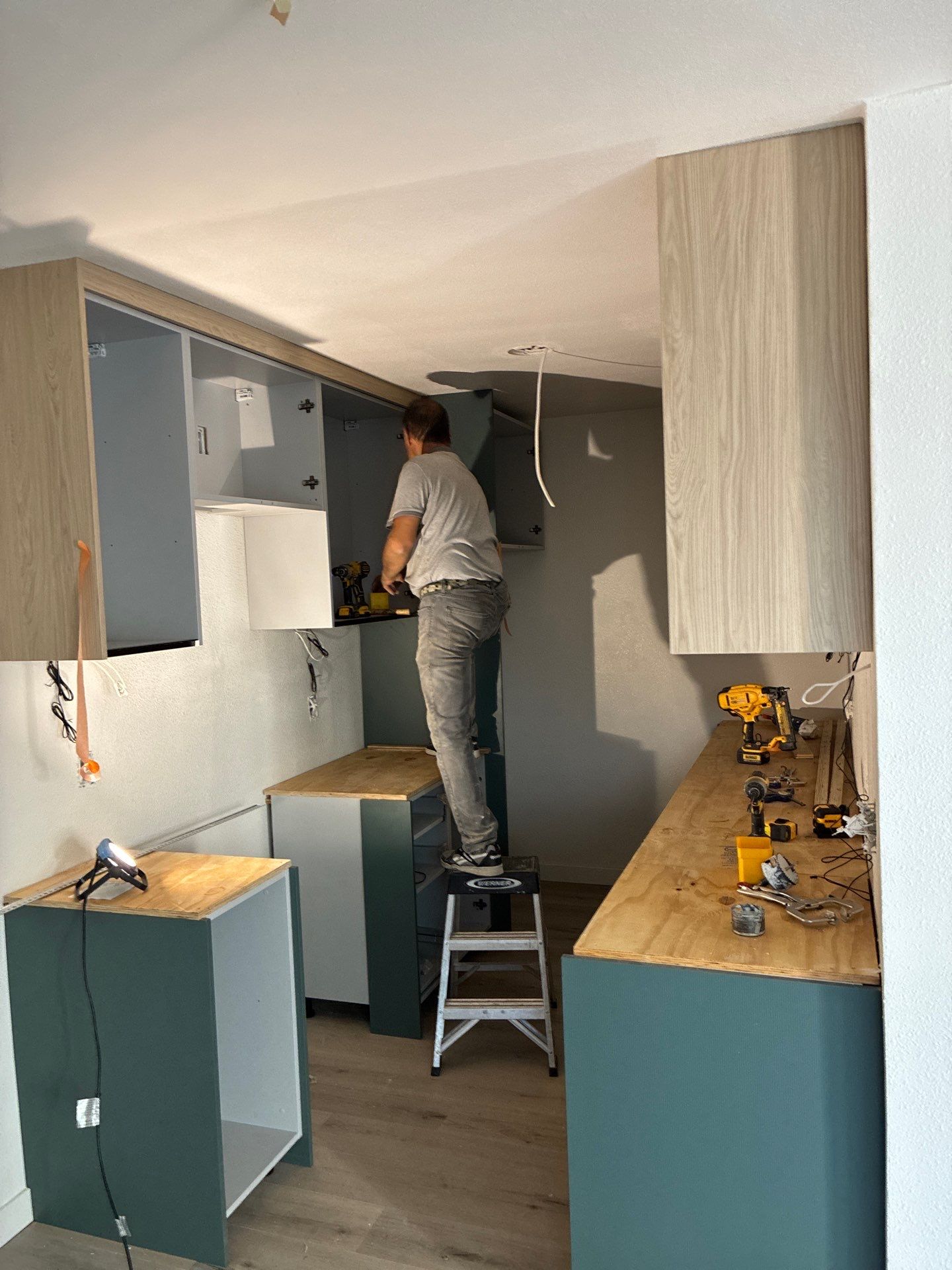 Project in 2140 Howard with 17 units by M1 Builds, Inc.