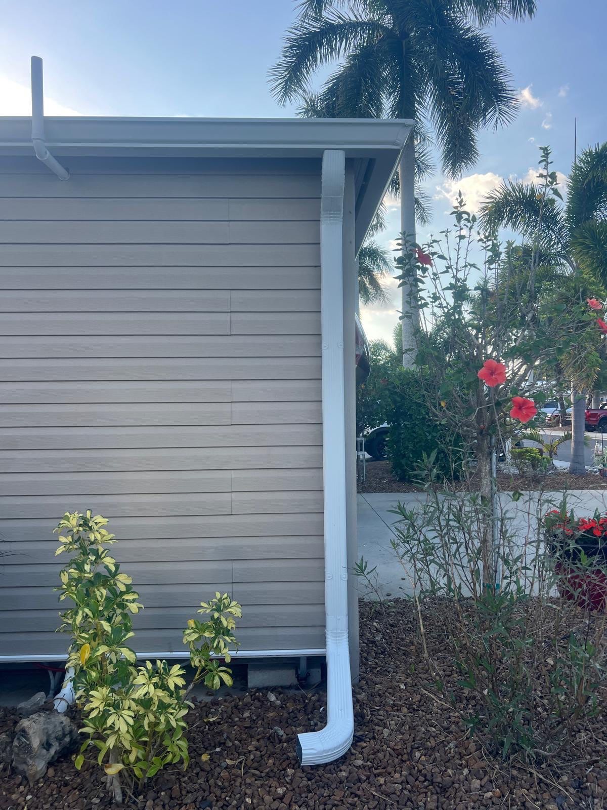 6-Inch Seamless Gutters in Fort Myers FL by Gutter Professors