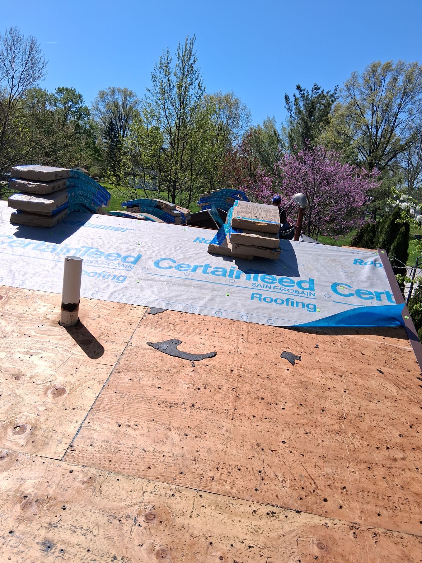 Roof and Gutter Replacement by Homestyle in Willoughby Hills by Homestyle Home Improvements (HHI)