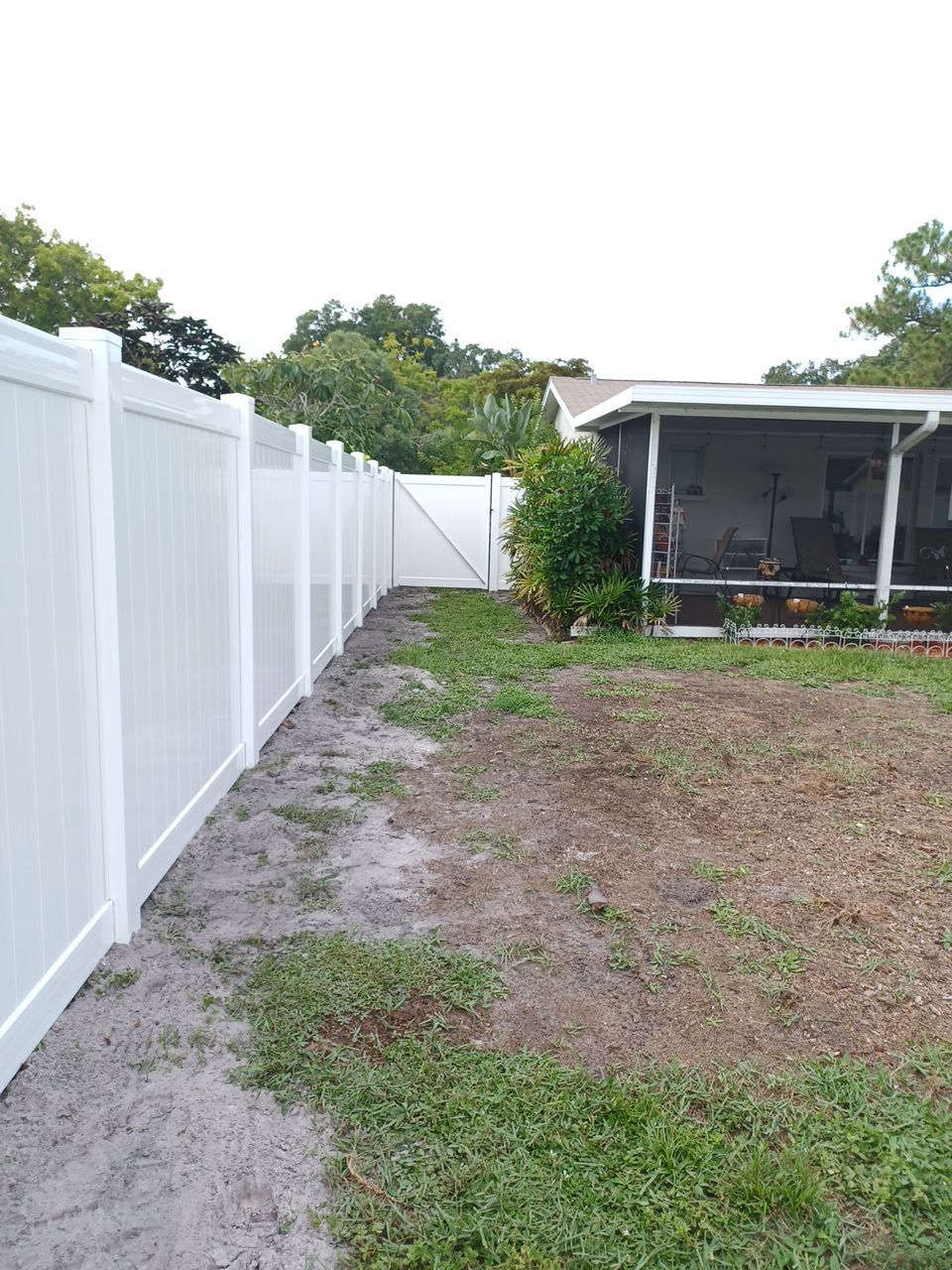 Sarasota, FL 6ft. Tall White Vinyl Privacy Fence by Asap fence and gates, LLC