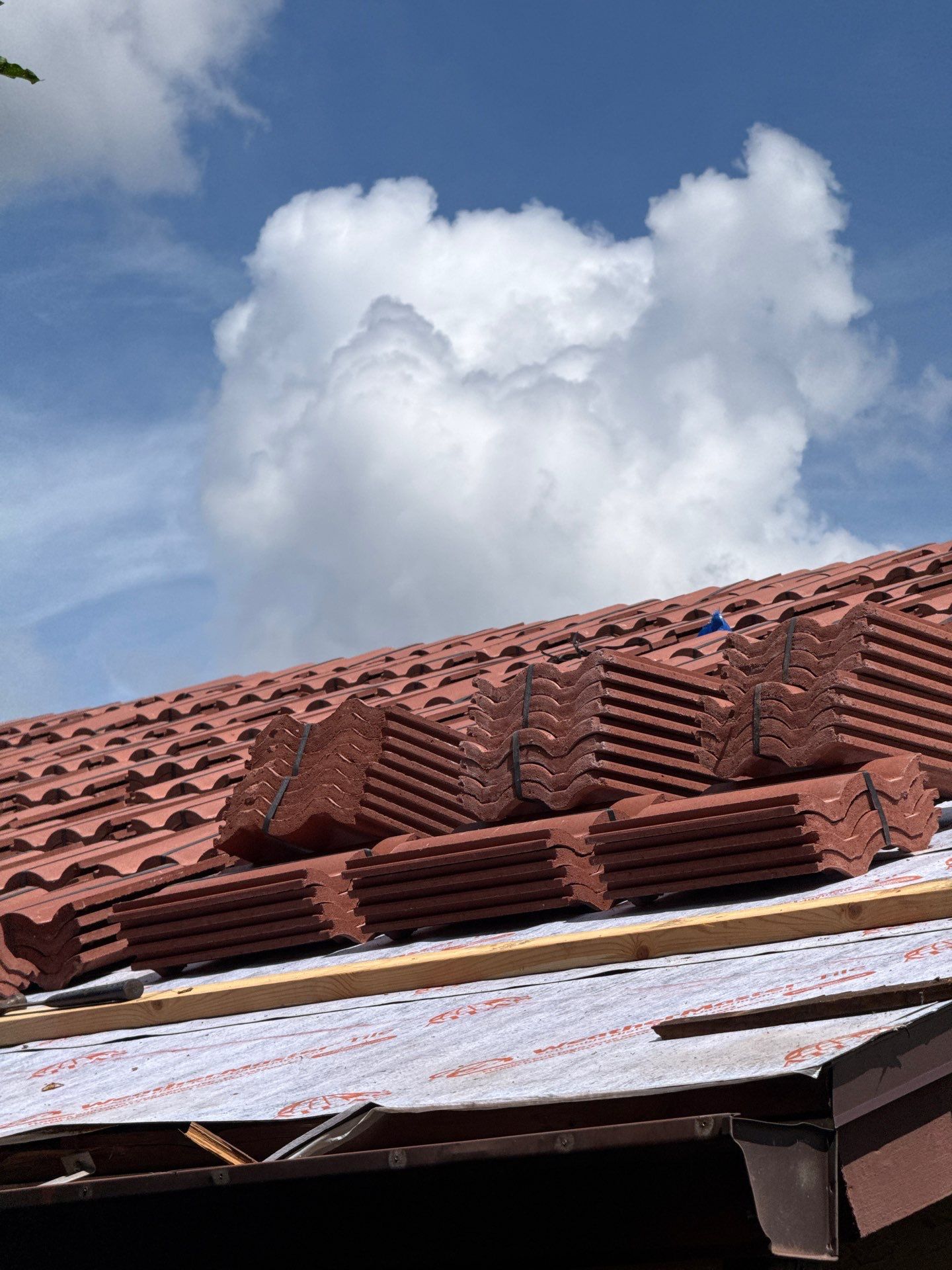 Residential Tile Roof Replacement and Gutter Installation in Winter Park by Pinnacle Roofing Group