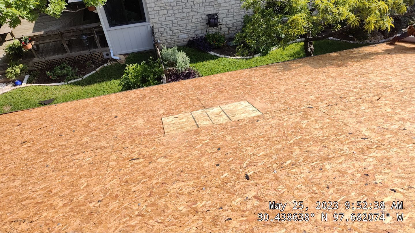 Residential Roofing Installation using Owens Corning Oakridge Onyx Black by DeZign Roofing & Exteriors