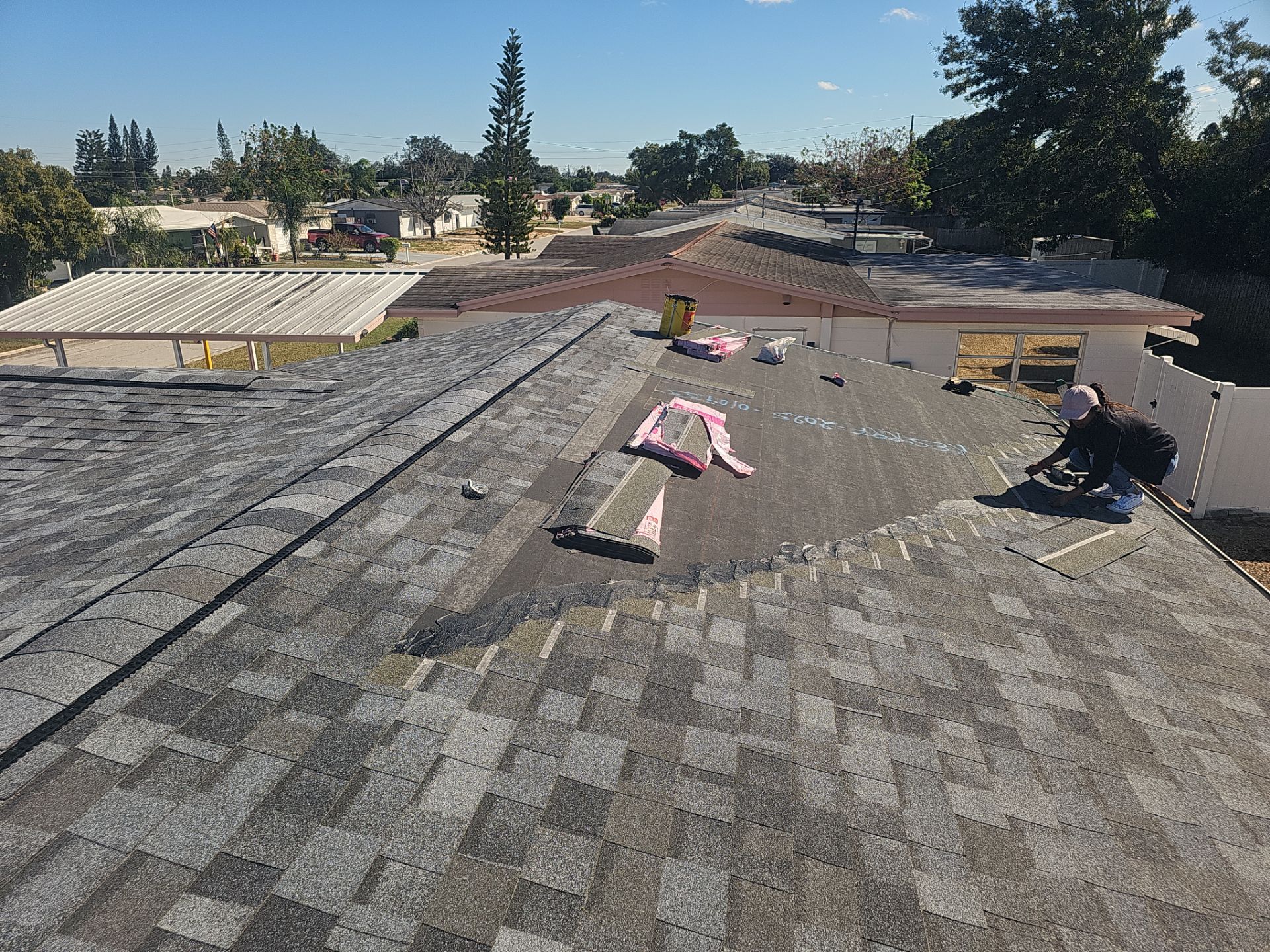 Project in Holiday 34690 by Mitchell Roofing Company LLC 